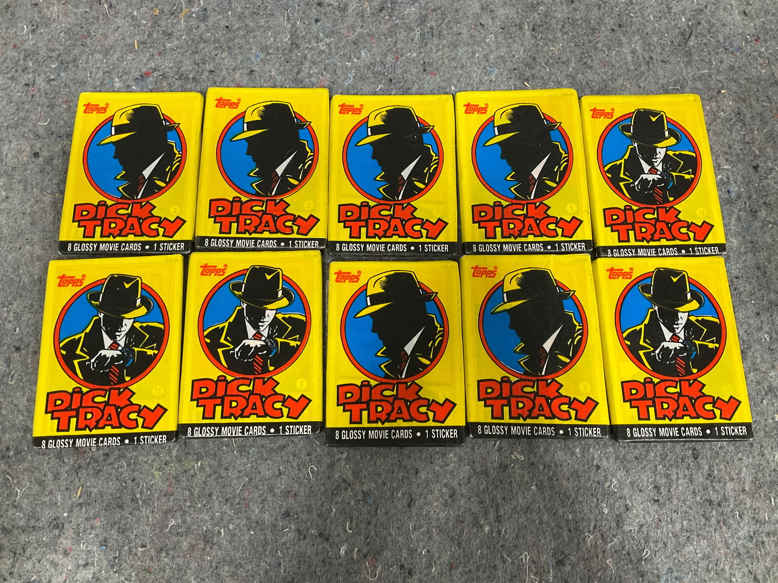 Dick Tracy collectible cards*new in package*: Dick Tracy collectible cards*new in package*