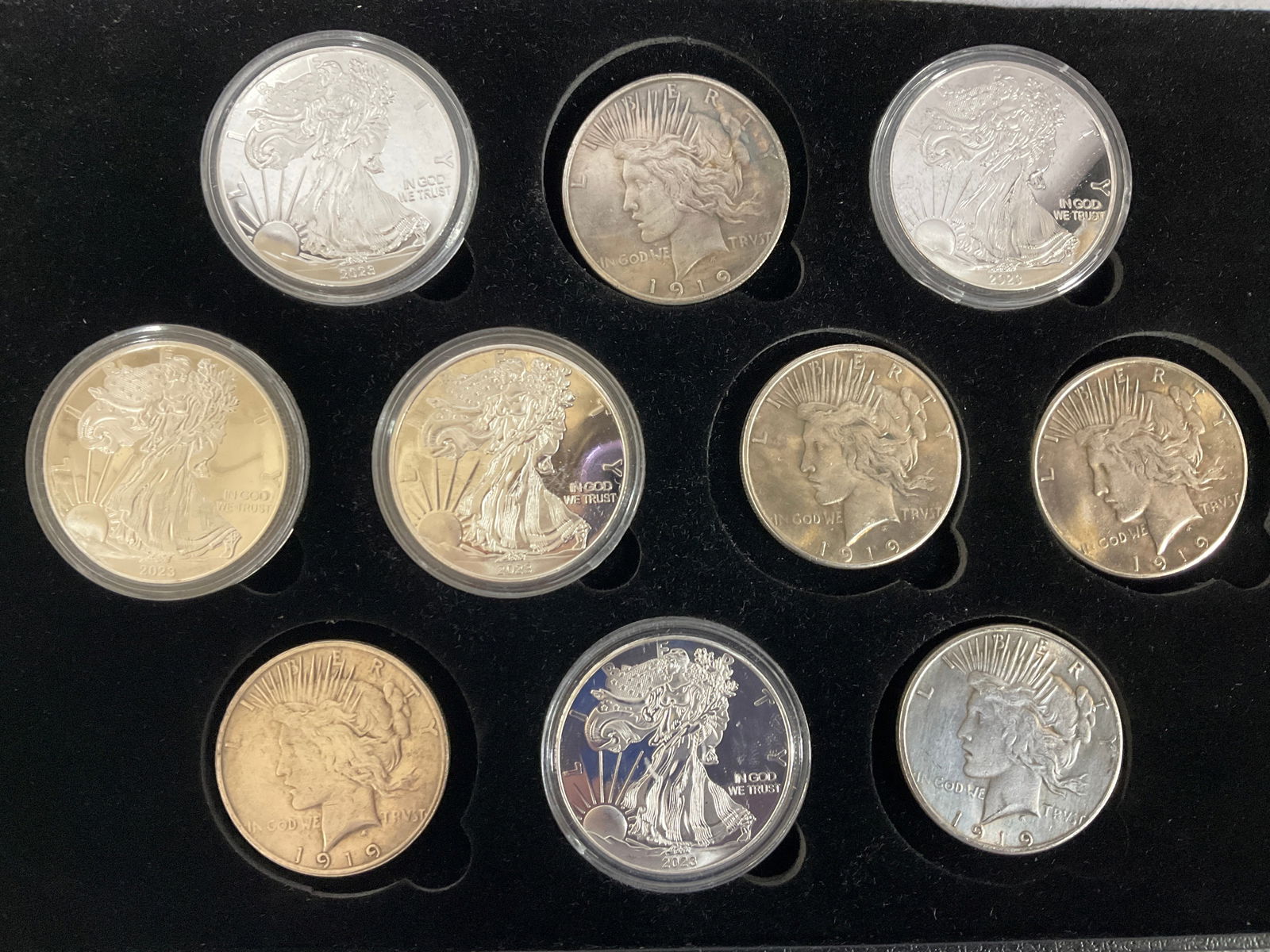 Replica coins: Replica coins
