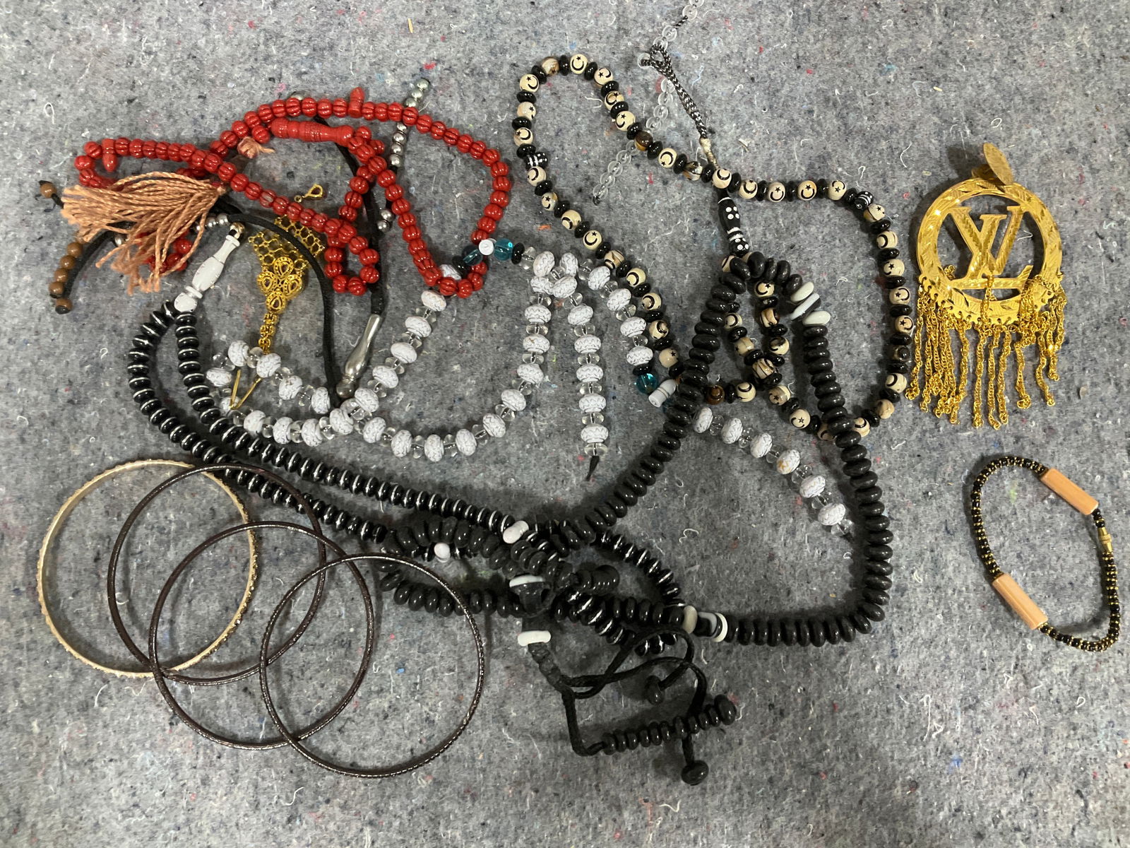 Vintage costume jewelry (1 of 1)