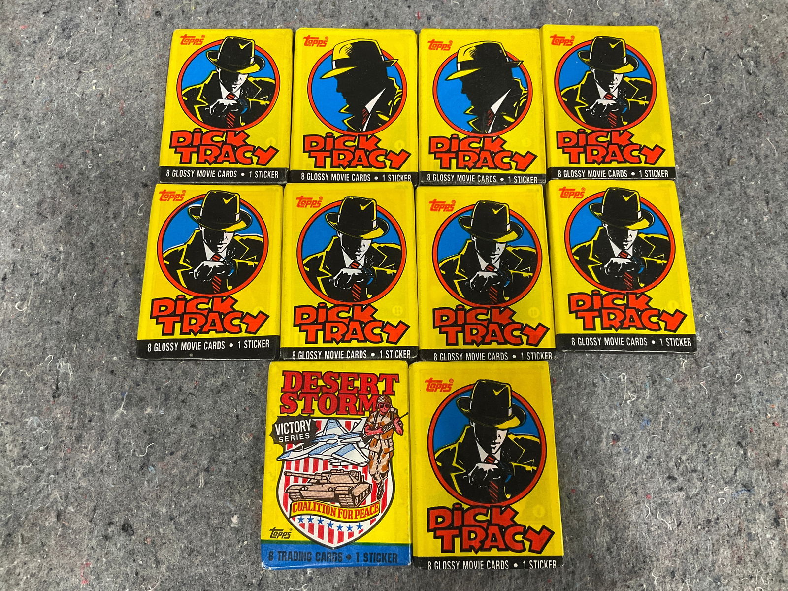 Dick Tracy collectible cards*new in package*: Dick Tracy collectible cards*new in package*