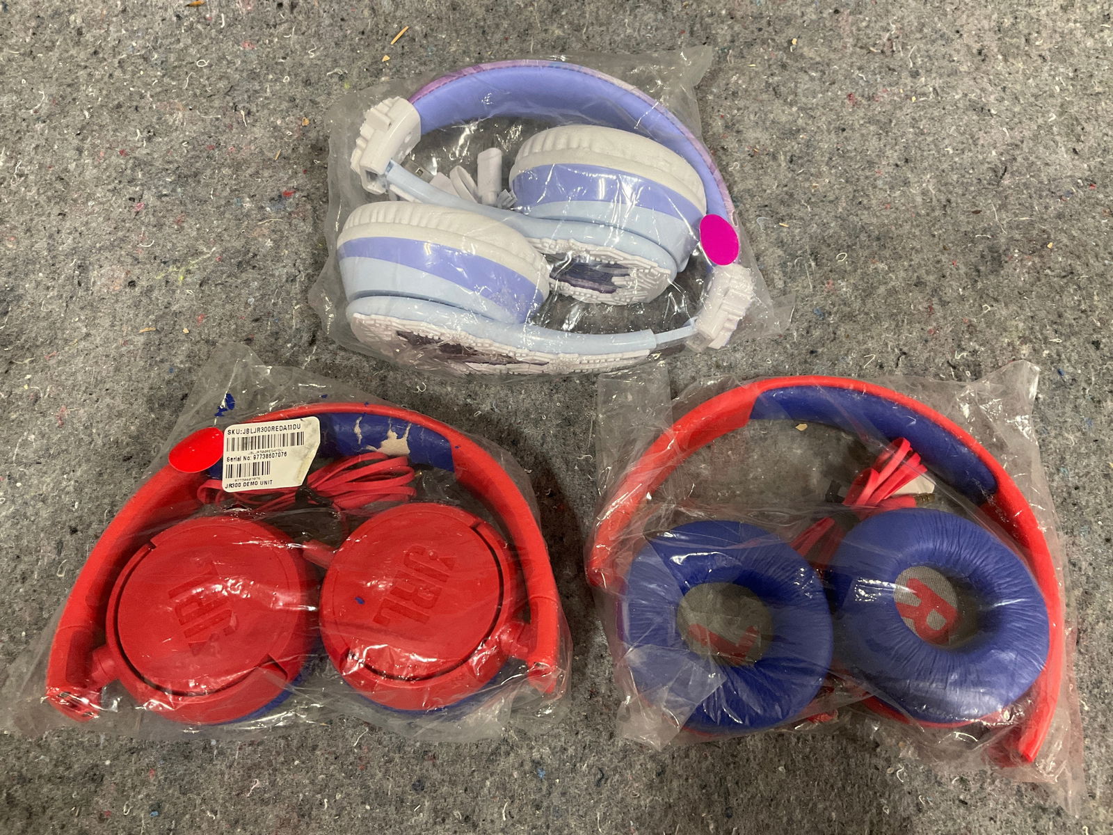 Childrens headphones(JBL and more): Childrens headphones(JBL and more)