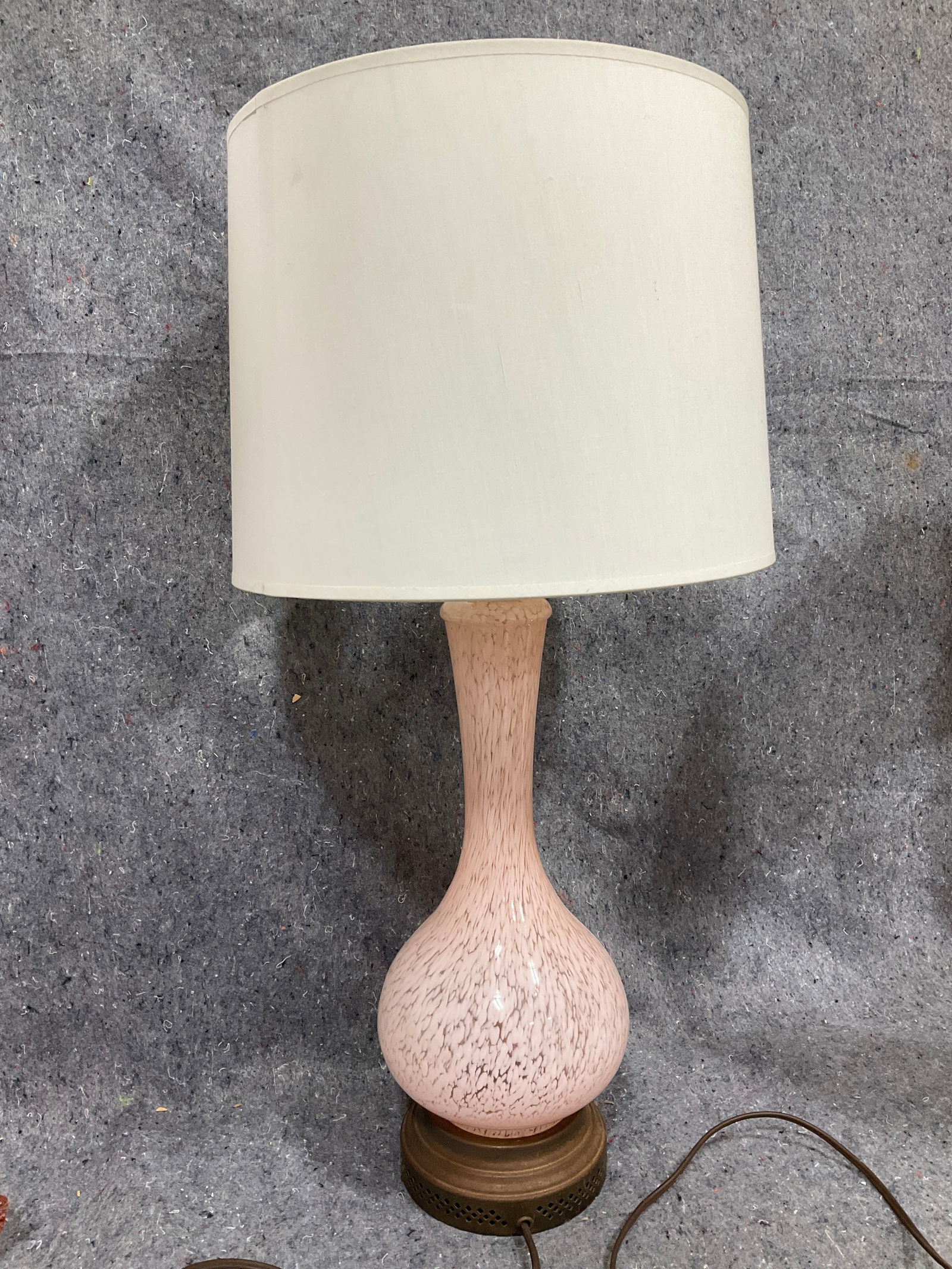 Vintage italian murano style glass table lamp(26in tall): Vintage italian murano style glass table lamp(26in tall)