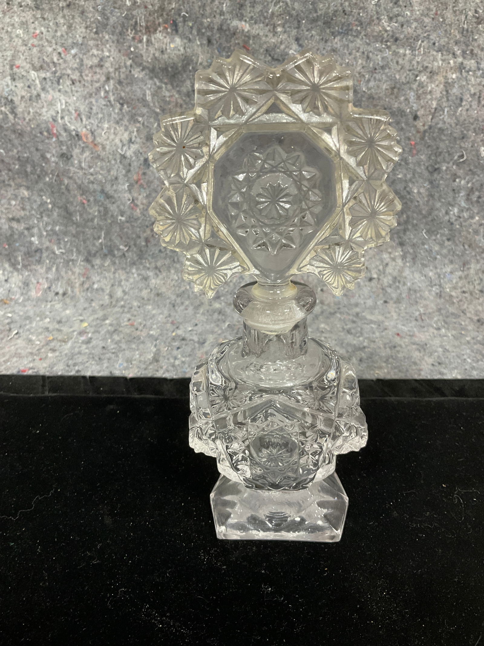 Glass perfume bottle(7intall): Glass perfume bottle(7intall)