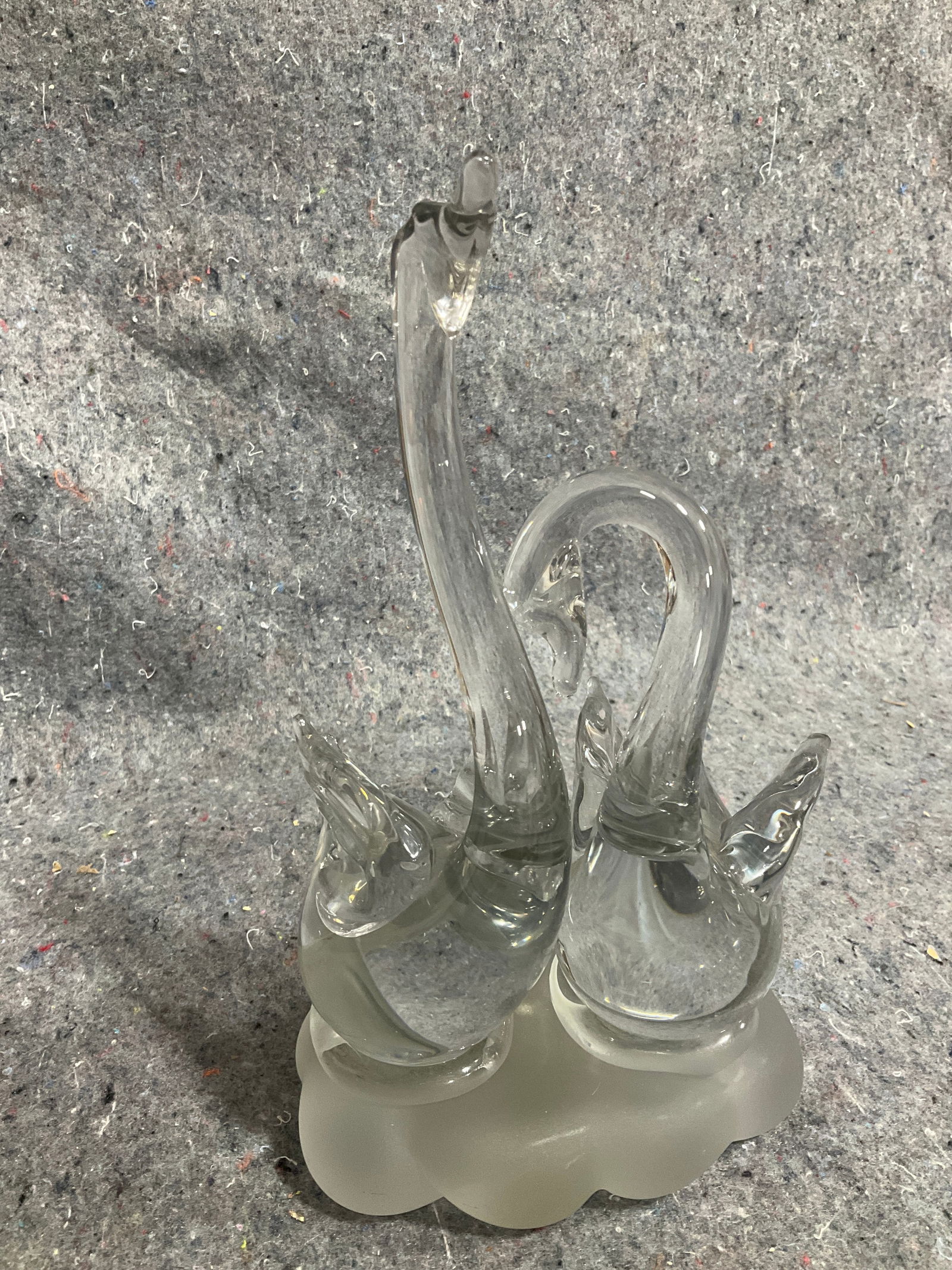 Crystal glass swan sculpture(9.5in tall): Crystal glass swan sculpture(9.5in tall)