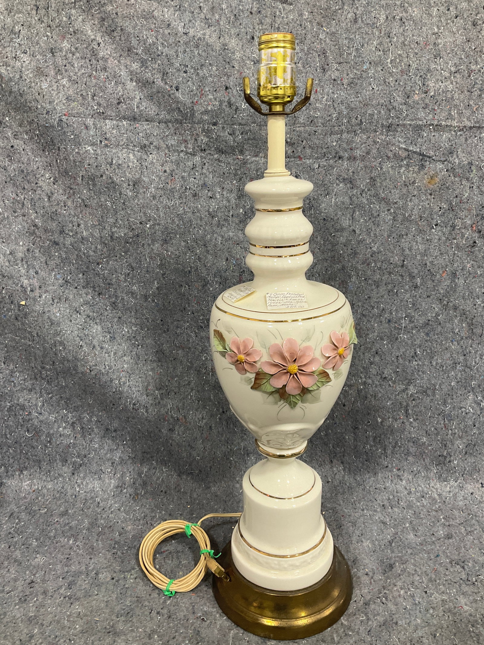 1940's/1950s porcelain lamp with pink flowers(24in tall): 1940's/1950s porcelain lamp with pink flowers(24in tall)