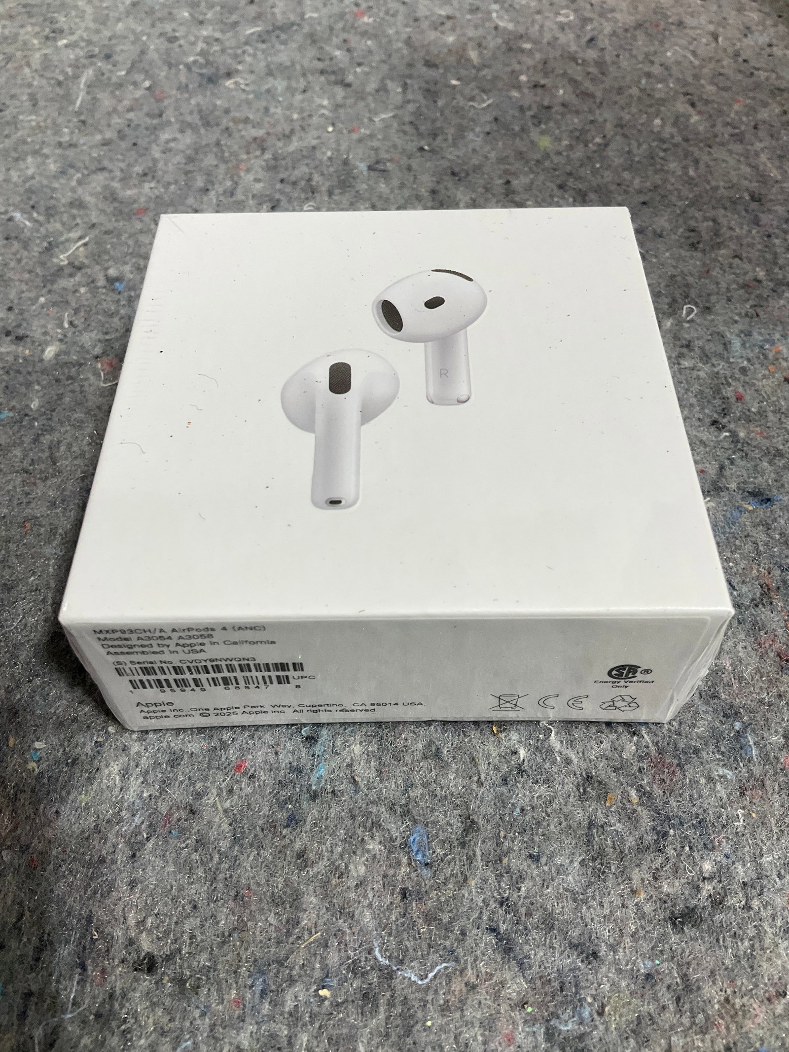 Airpods*sealed, unauthenticated*: Airpods*sealed, unauthenticated*