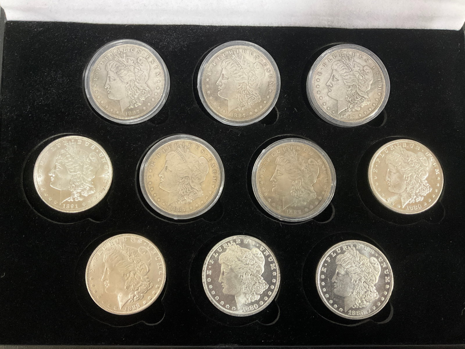 Replica coins: Replica coins