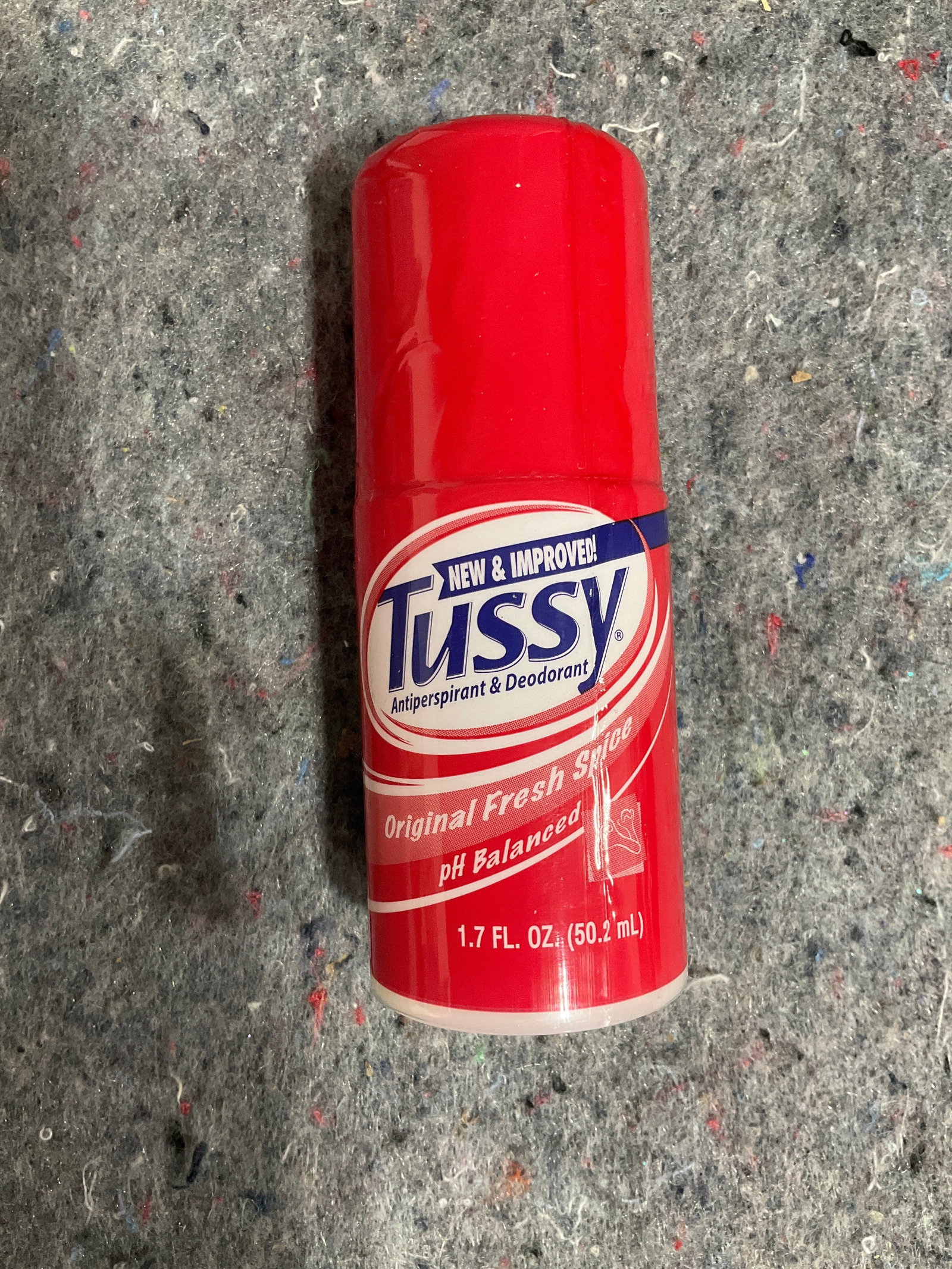 Tussy antipersperant/deodorant(1.7fl.oz.): Tussy antipersperant/deodorant(1.7fl.oz.)