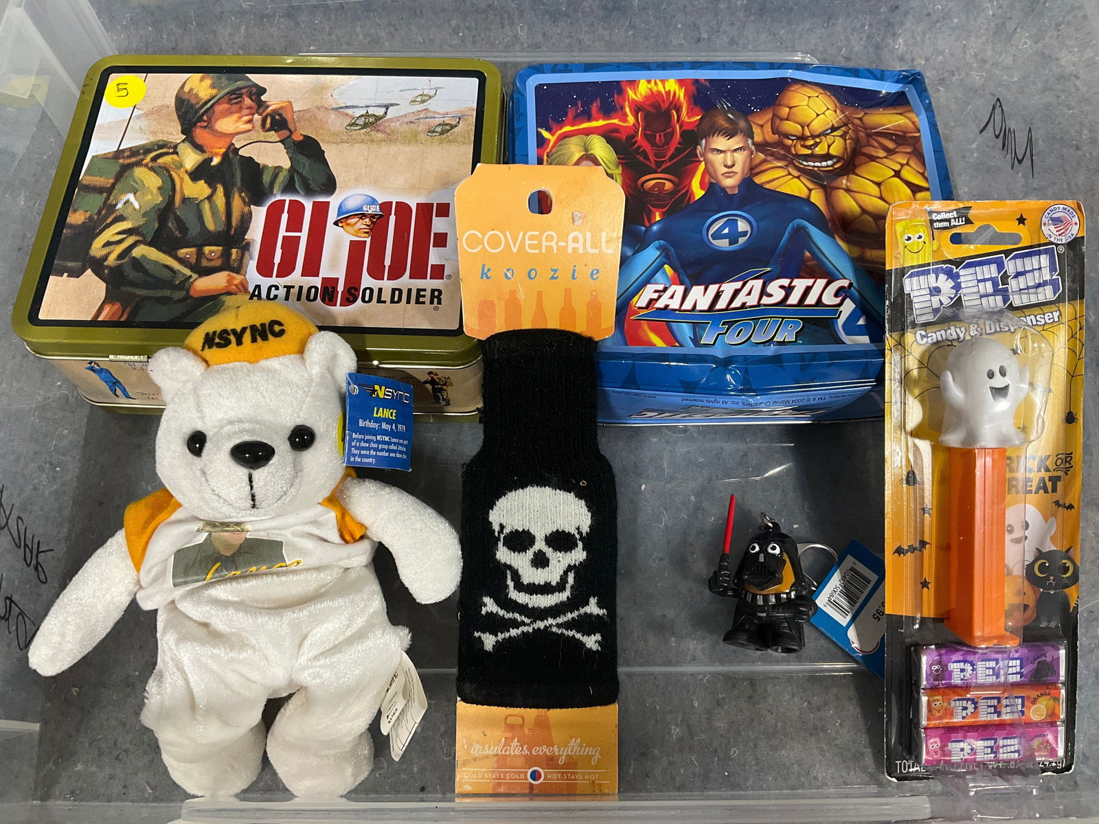 Vintage Metal Lunchboxes, Pez Collectible, and more: Vintage Metal Lunchboxes, Pez Collectible, and more