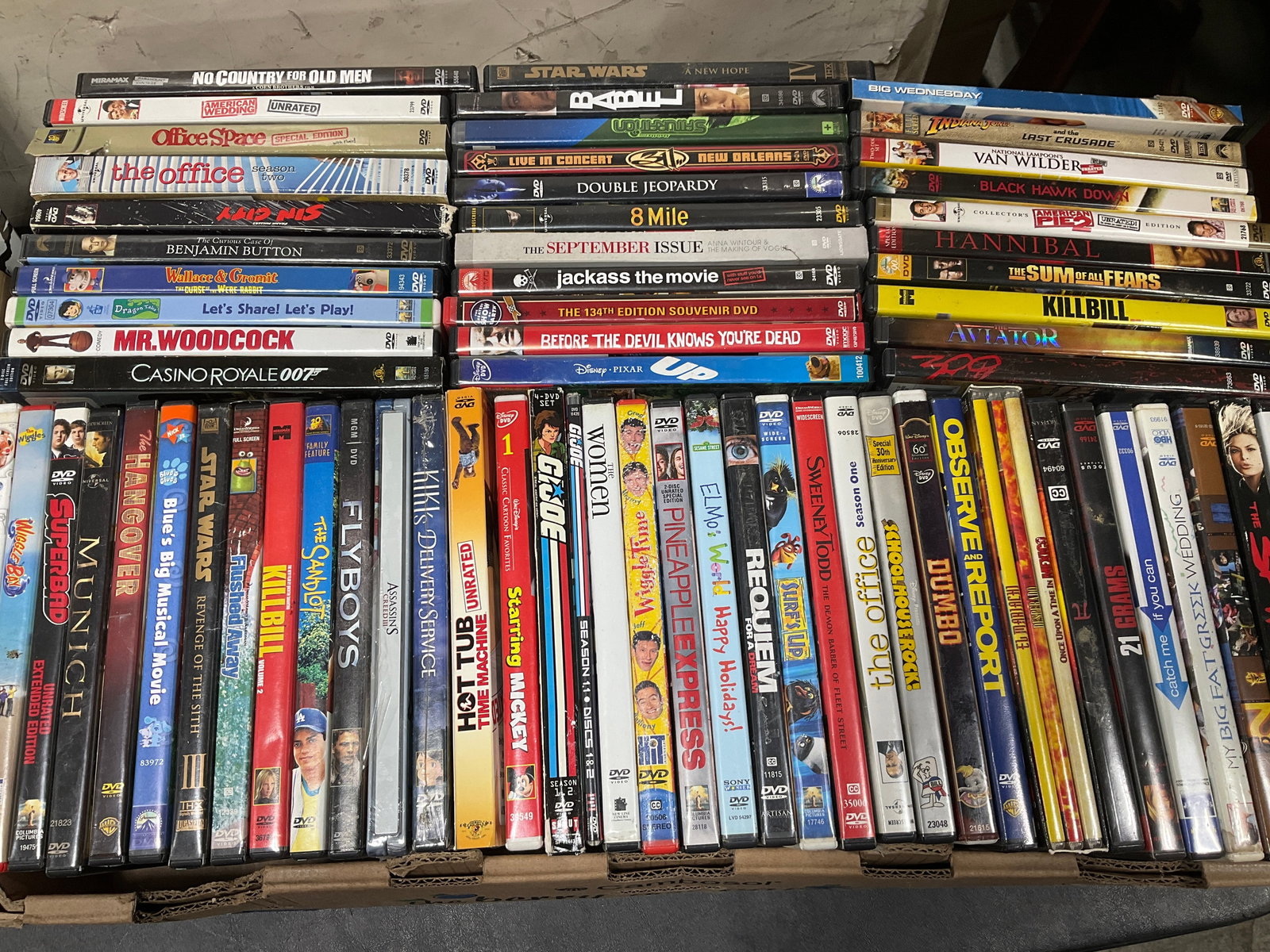 Various DVD's(Pineapple Express, Surfs up, and more): Various DVD's(Pineapple Express, Surfs up, and more)