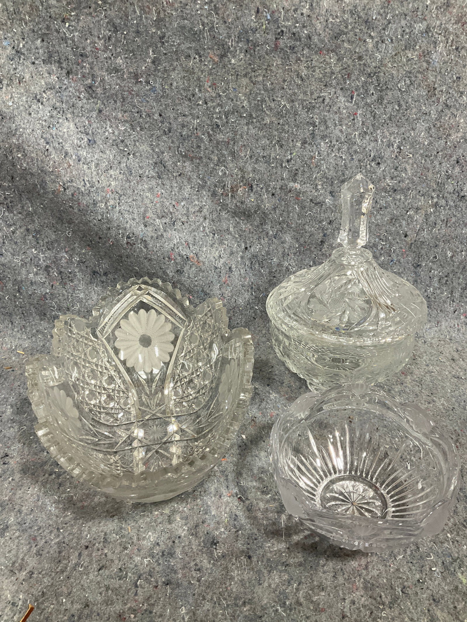 Crystal bowls and crystal candy dish(9in.tall): Crystal bowls and crystal candy dish(9in.tall)