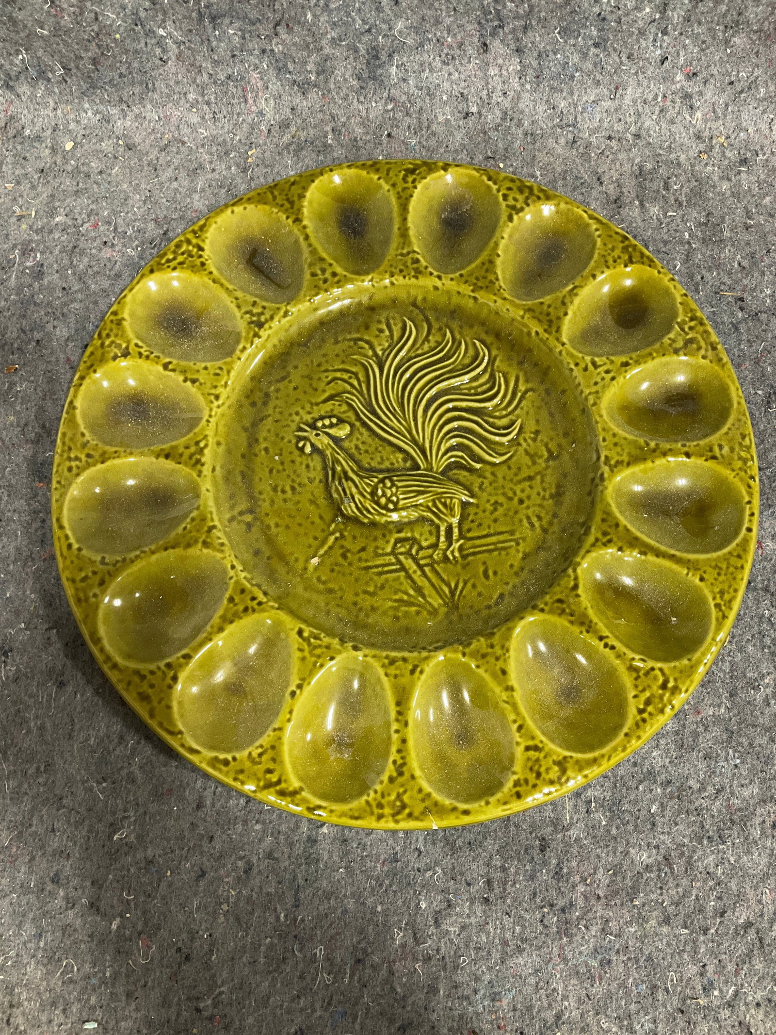 California Pottery egg dish(12in long): California Pottery egg dish(12in long)