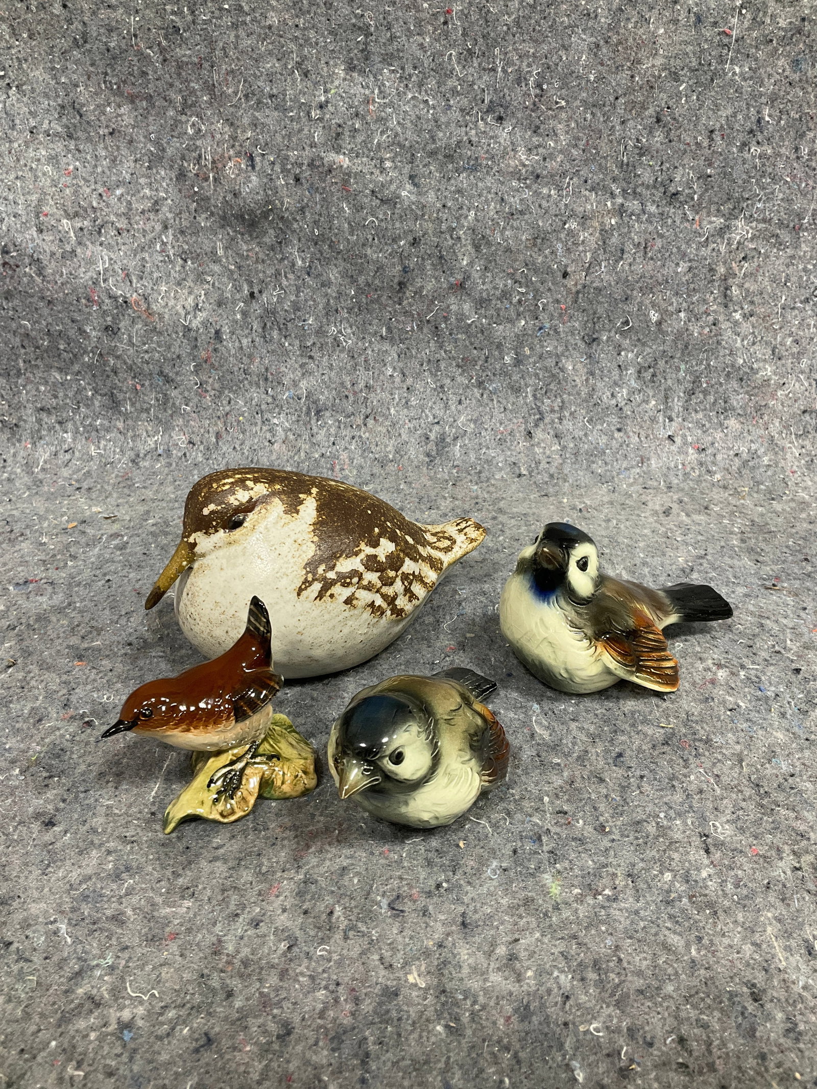 Collectible bird figurines(Beswik and more-tallest 3.5in): Collectible bird figurines(Beswik and more-tallest 3.5in)