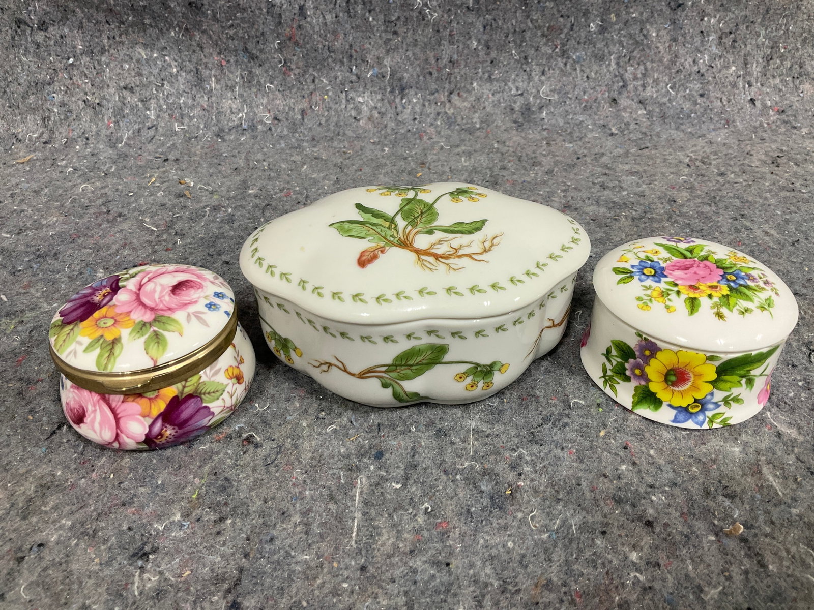 Various Ceramic Trinket Boxes: Various Ceramic Trinket Boxes