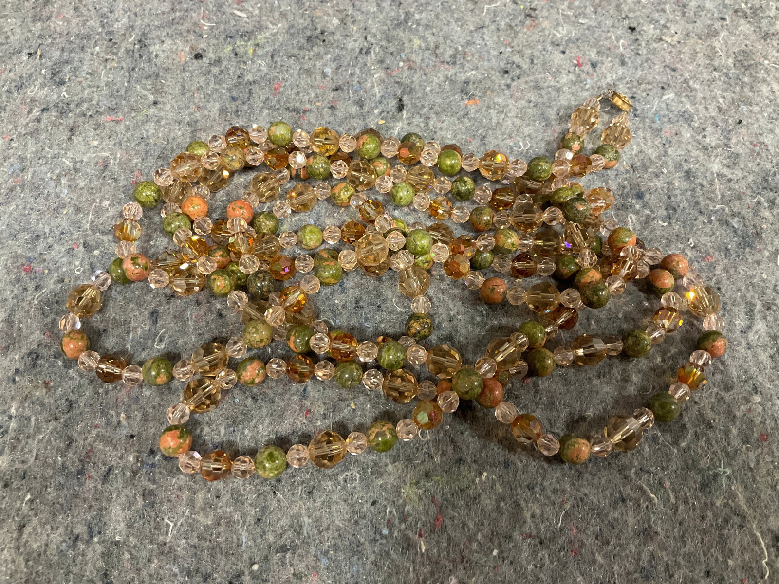 1950s Beaded Necklace: 1950s Beaded Necklace