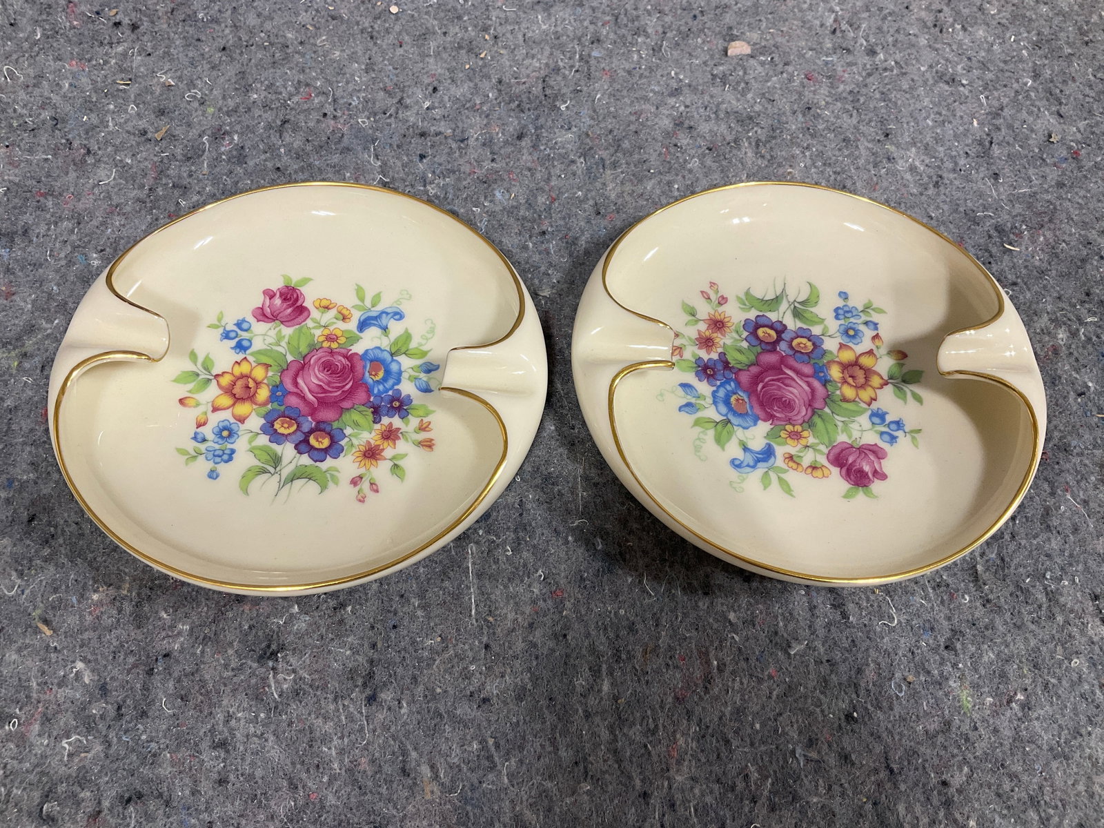 Ceramic Lenox Ashtrays (5.5in Across): Ceramic Lenox Ashtrays (5.5in Across)