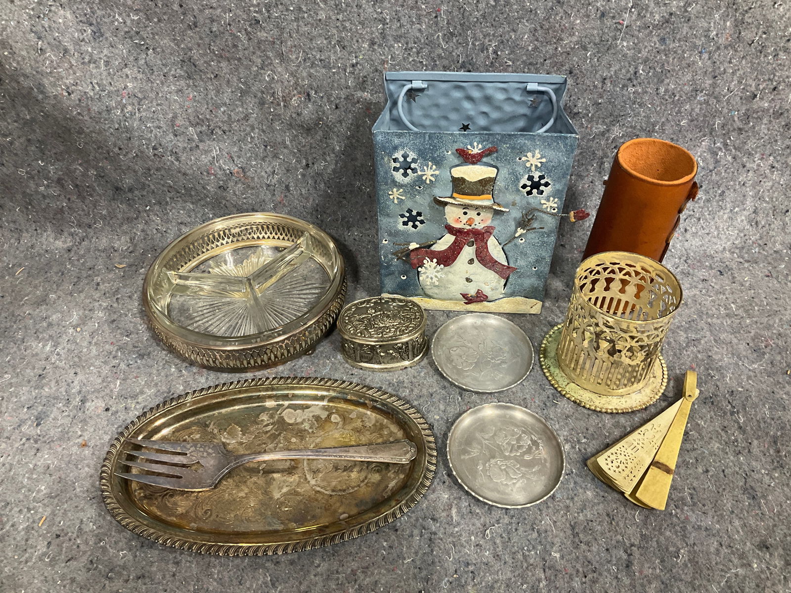 Miniature silver plates, trinket box, candleholder, and more: Miniature silver plates, trinket box, candleholder, and more