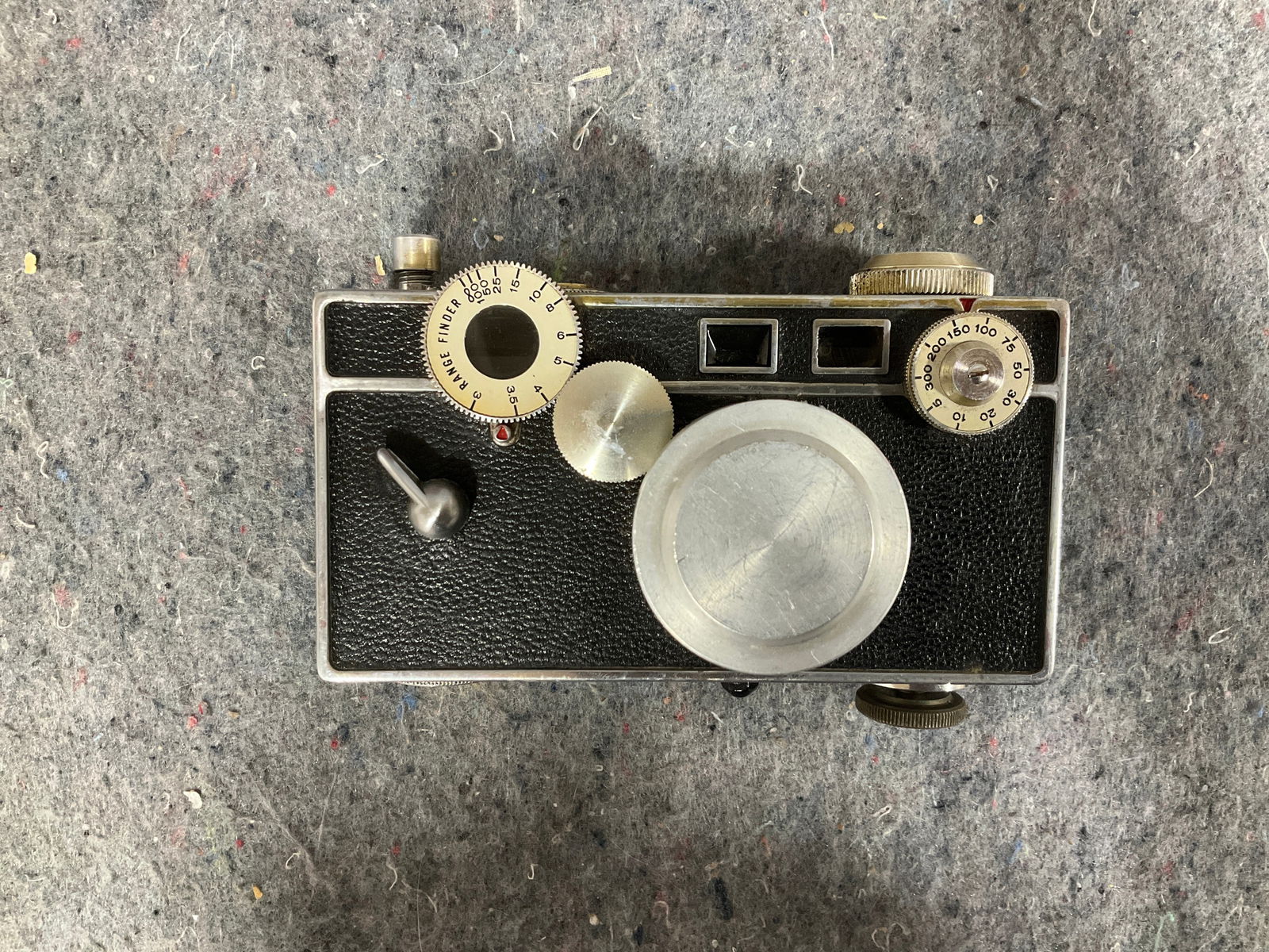 Vintage camera (1 of 1)