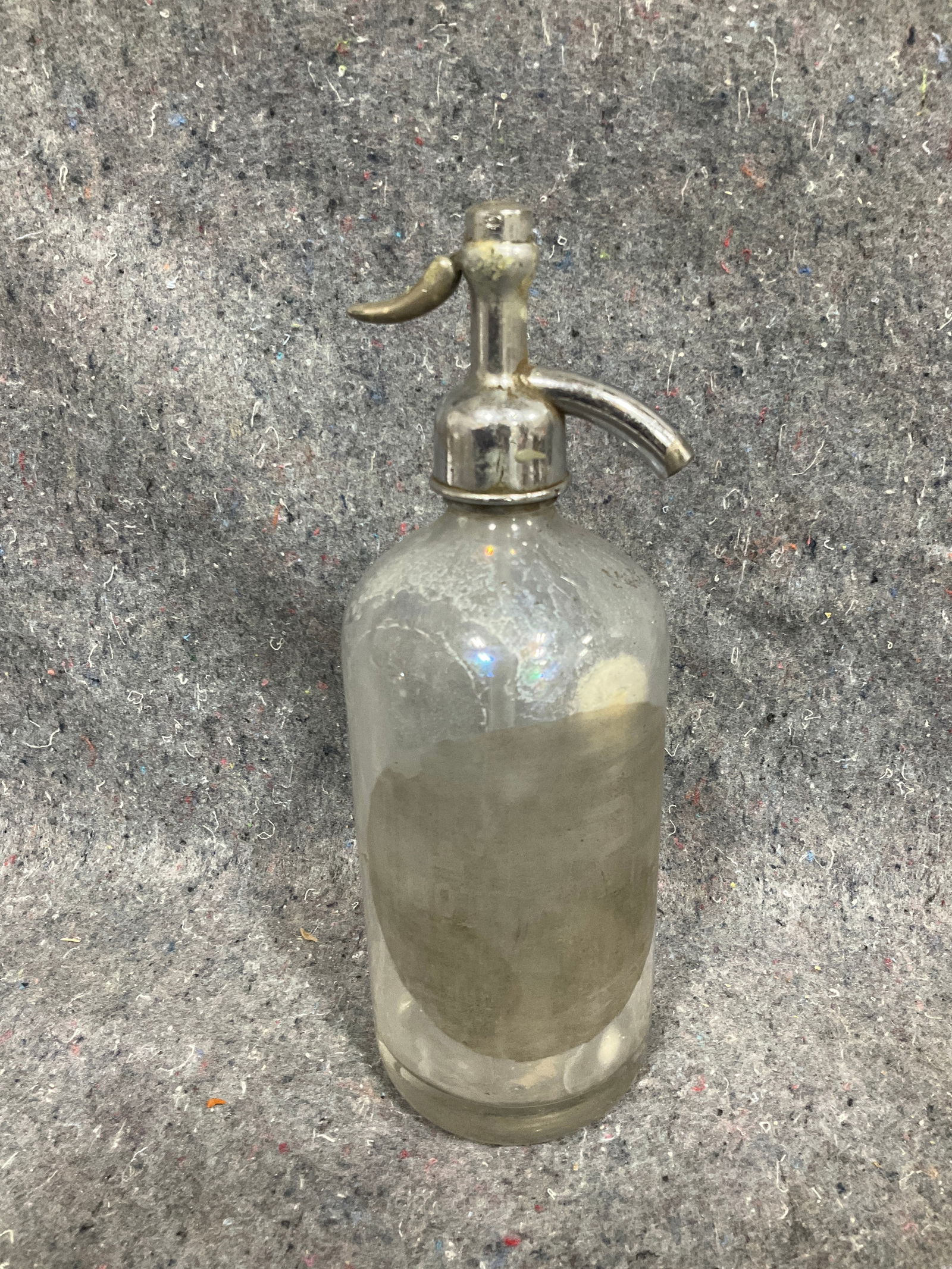 Vintage soda syphon(11.5in tall): Vintage soda syphon(11.5in tall)