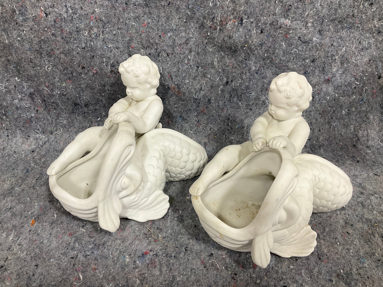 Cherubs trinket dishes(5in tall): Cherubs trinket dishes(5in tall)