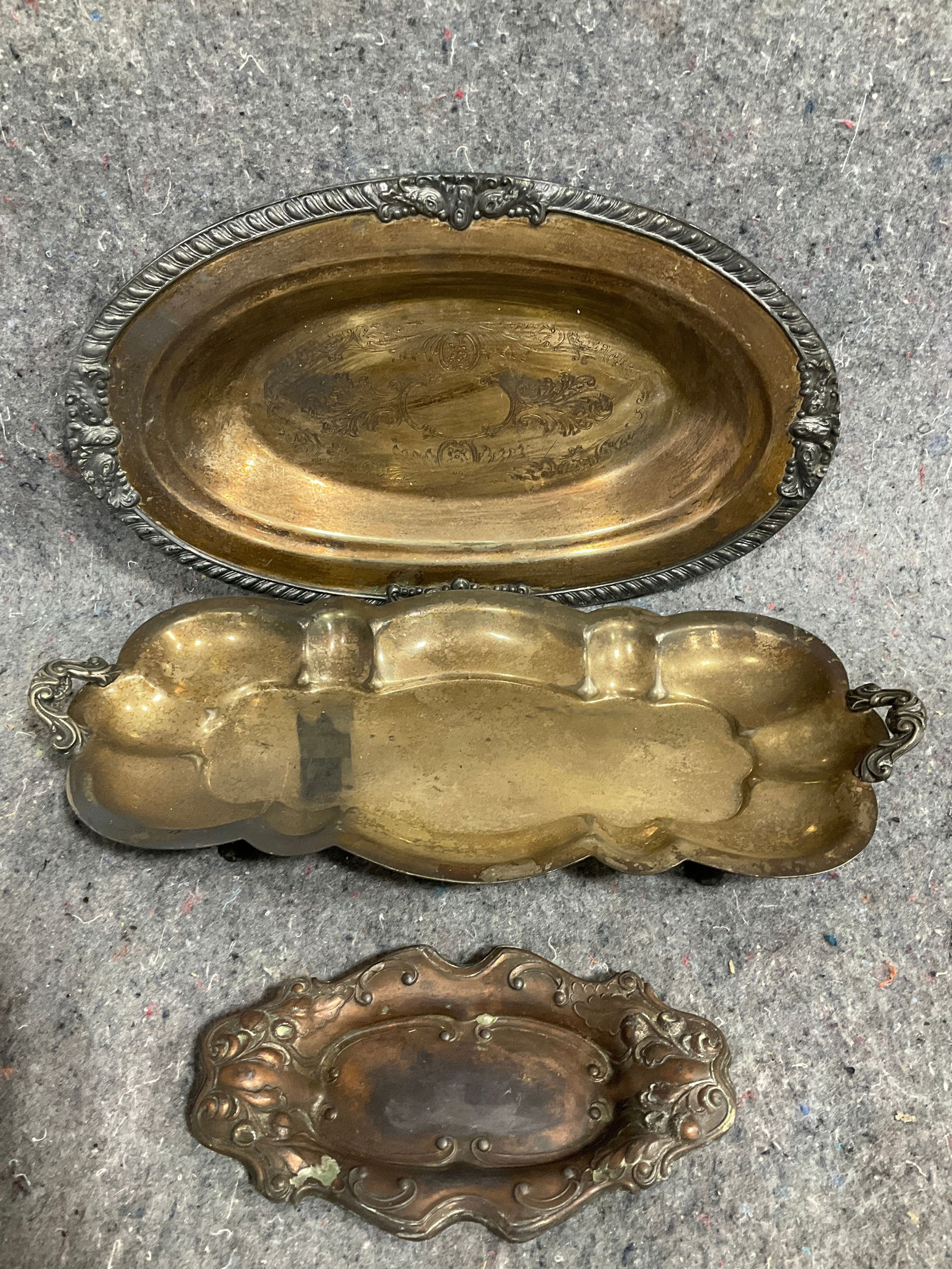 Vintage trays(longest 13.5in): Vintage trays(longest 13.5in)