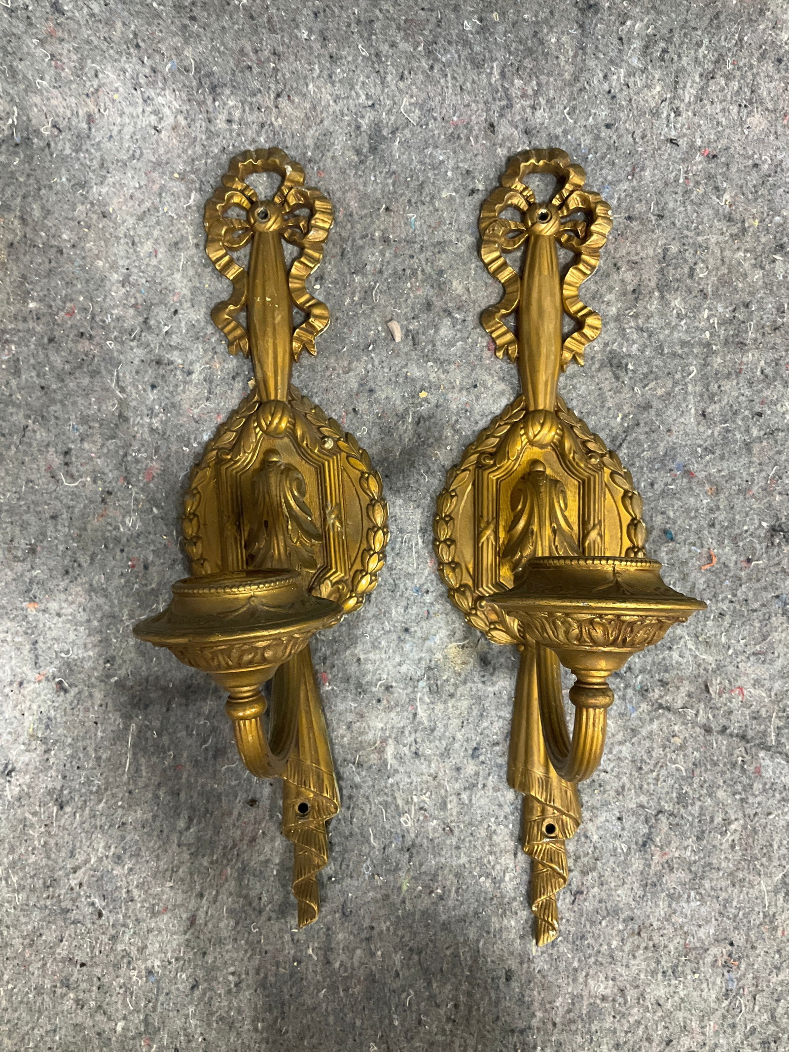 Bronze wall sconces(13inlong): Bronze wall sconces(13inlong)
