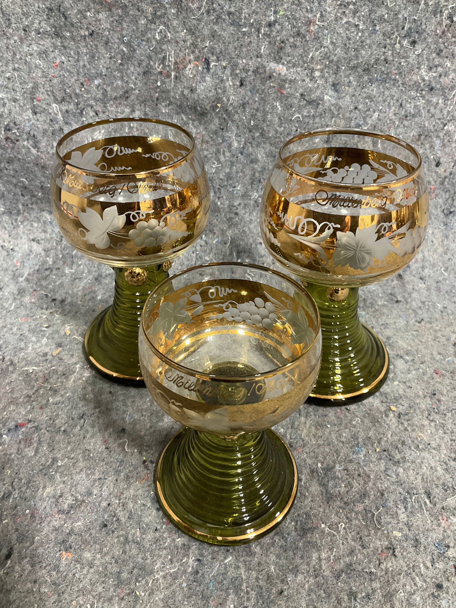 Vintage German Roemer wine glasses(6in tallest): Vintage German Roemer wine glasses(6in tallest)