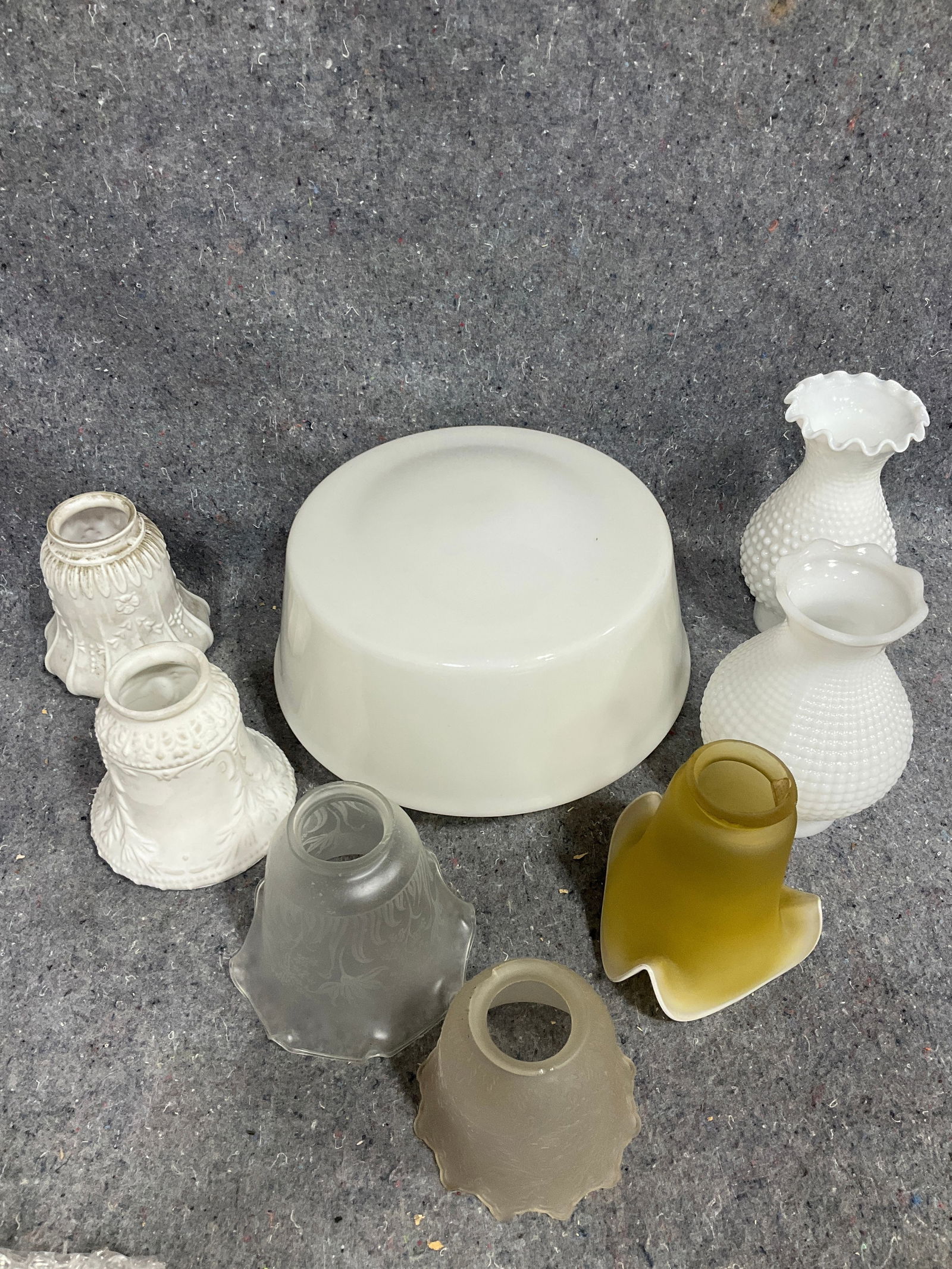 Glass lampshades(5.5in tallest): Glass lampshades(5.5in tallest)