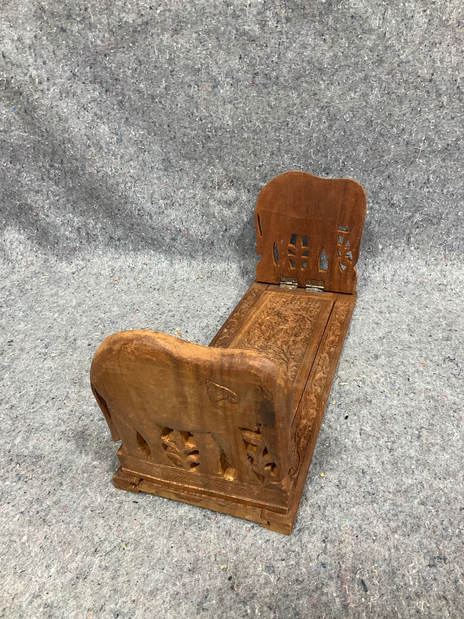 Vintage wooden hand carved expanding book holder (1 of 1)