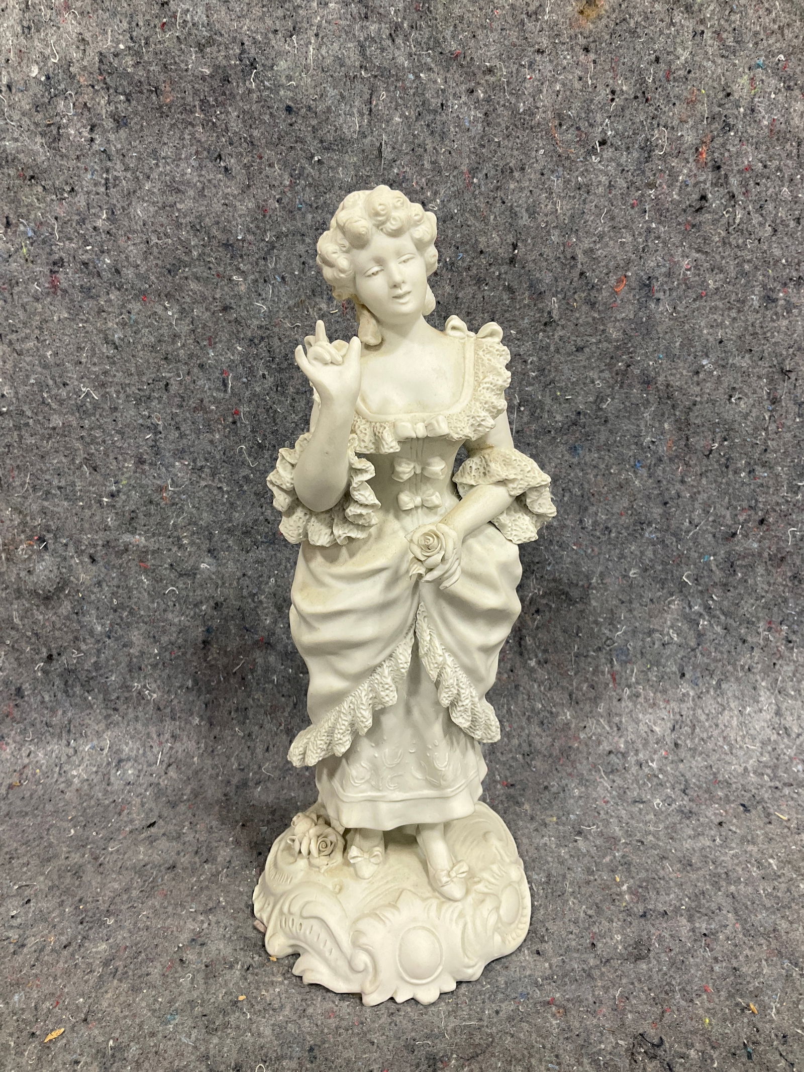 Vintage bisque porcelain sculpture(small crack on back of statue-12.5in.tall): Vintage bisque porcelain sculpture(small crack on back of statue-12.5in.tall)