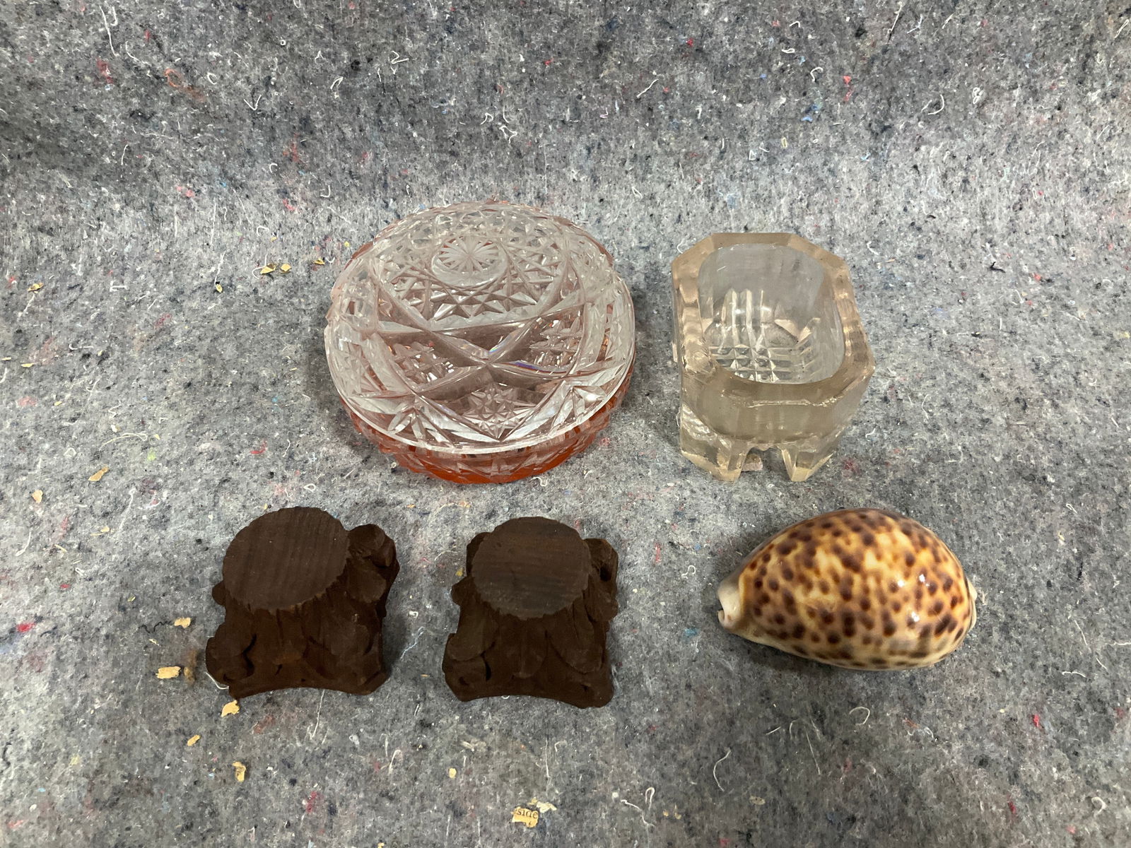 Hobstar trinket box, shell decor, and more: Hobstar trinket box, shell decor, and more