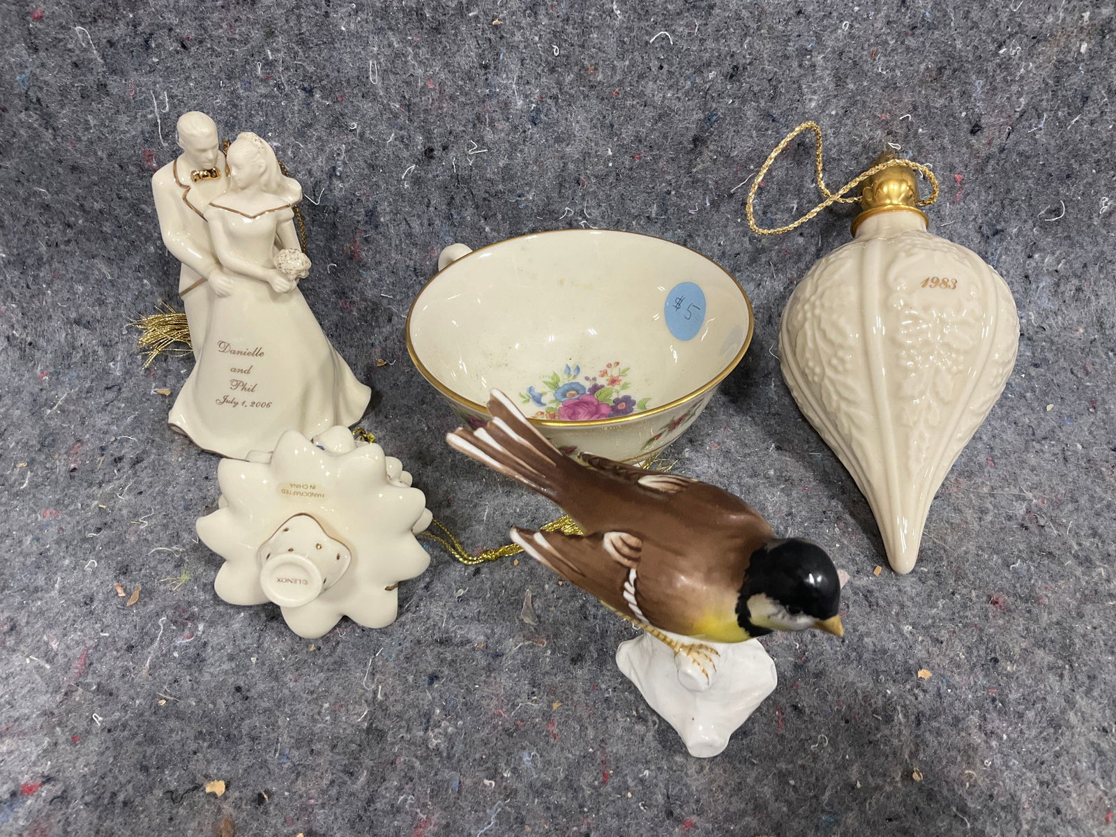 Lenox ornaments/bowl and Tuscan china bird(3.5in tall): Lenox ornaments/bowl and Tuscan china bird(3.5in tall)