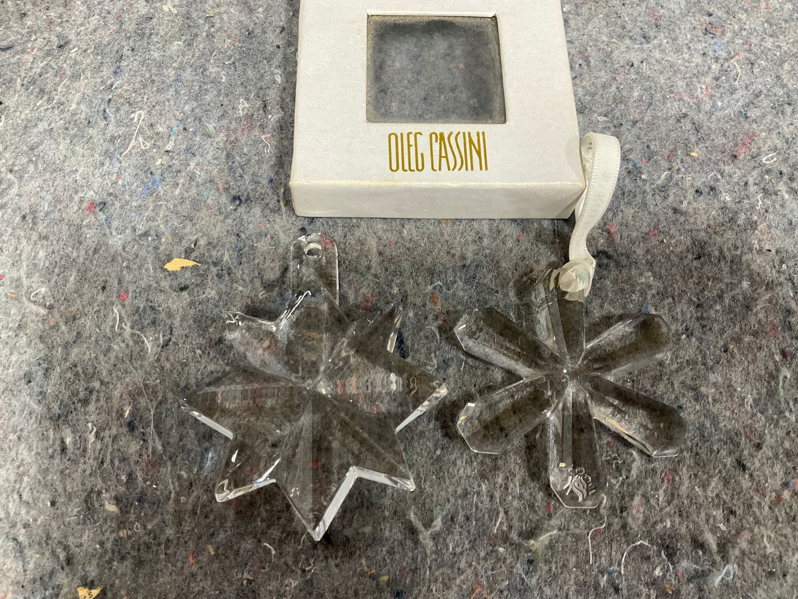 Oleg Cassini crystal paperweight ornaments: Oleg Cassini crystal paperweight ornaments