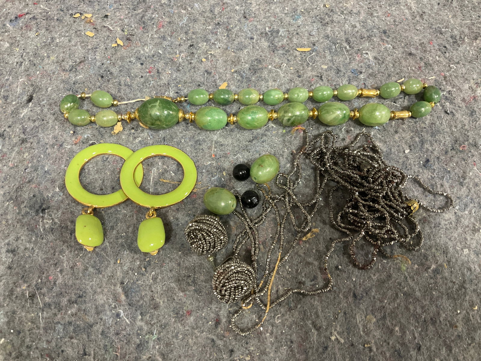 Vintage costume jewelry (1 of 1)