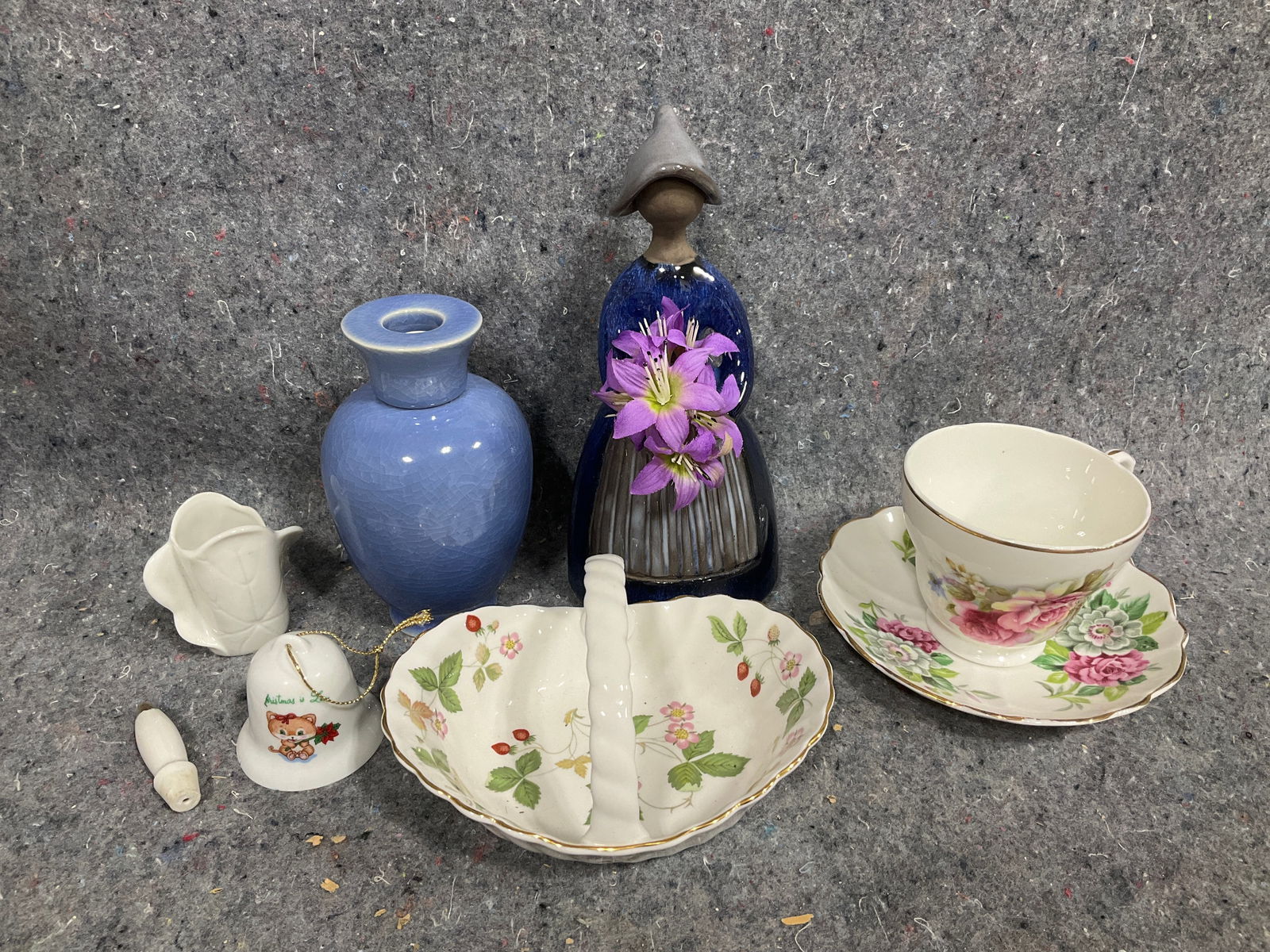 Bud vase figurine signed Bourelius, blue ceramic vase, and more: Bud vase figurine signed Bourelius, blue ceramic vase, and more