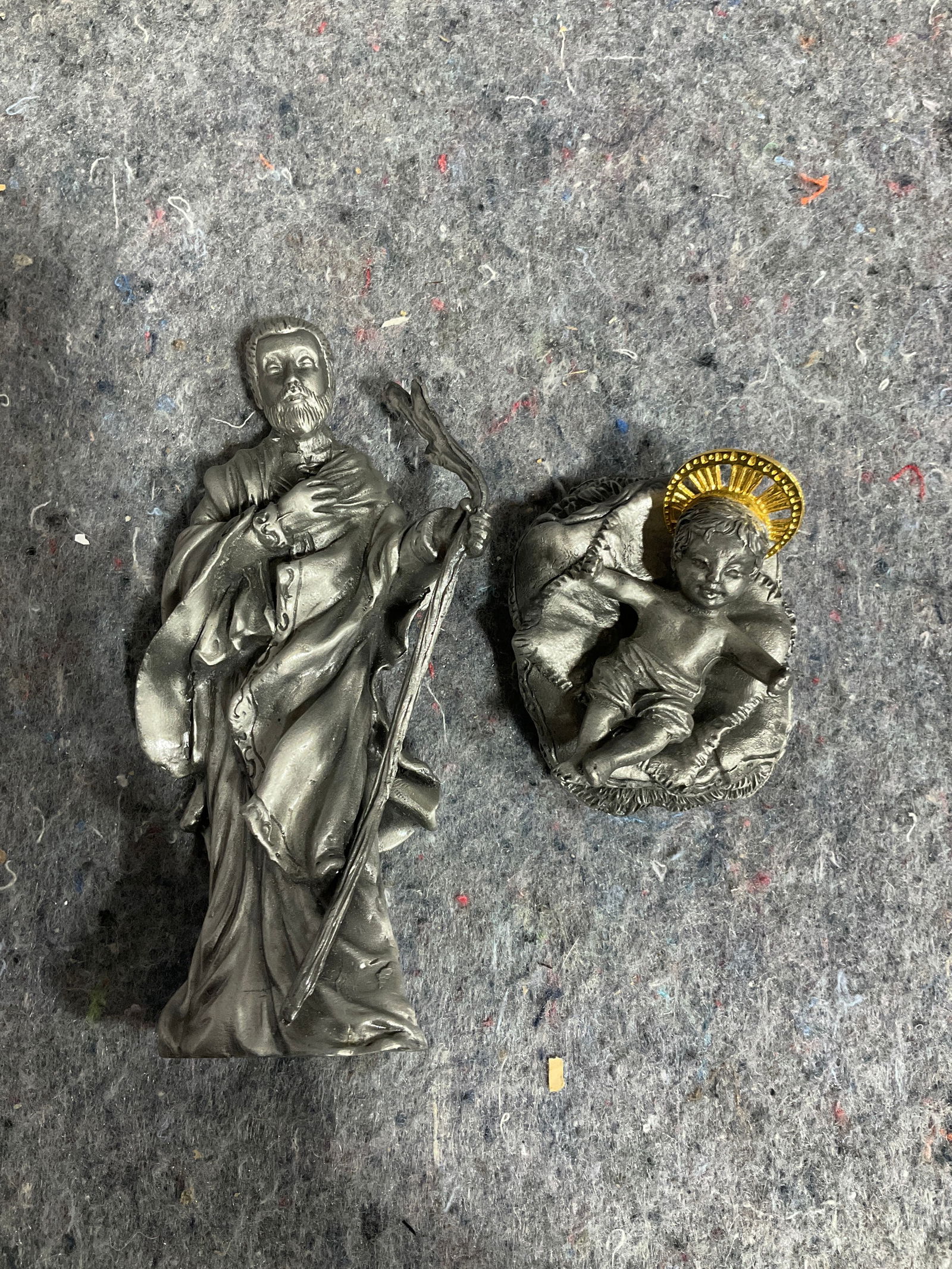 Lenox pewter statues(tallest 4.5in): Lenox pewter statues(tallest 4.5in)