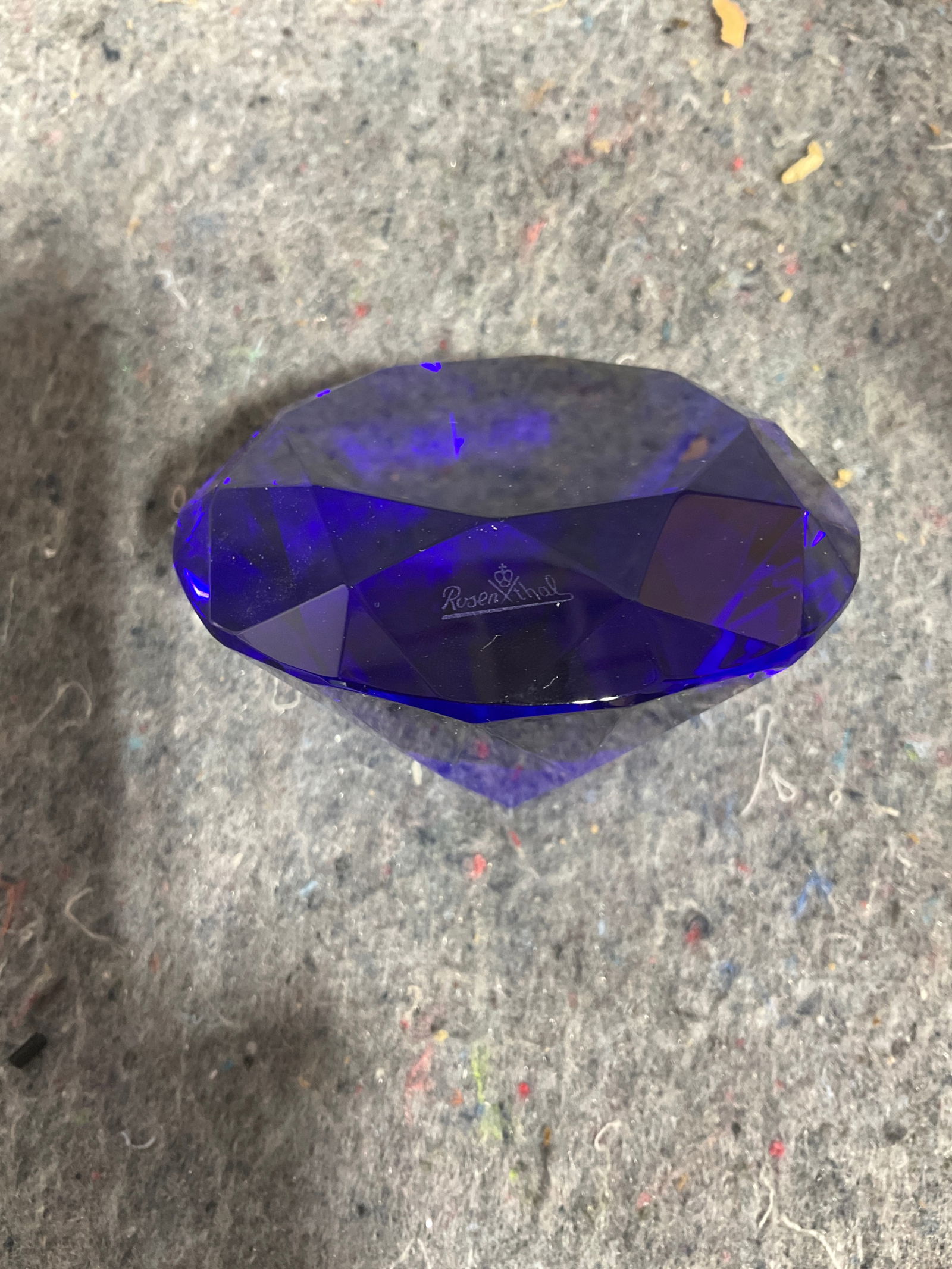 Rosenthal crystal cobalt blue diamond shaped paperweight: Rosenthal crystal cobalt blue diamond shaped paperweight