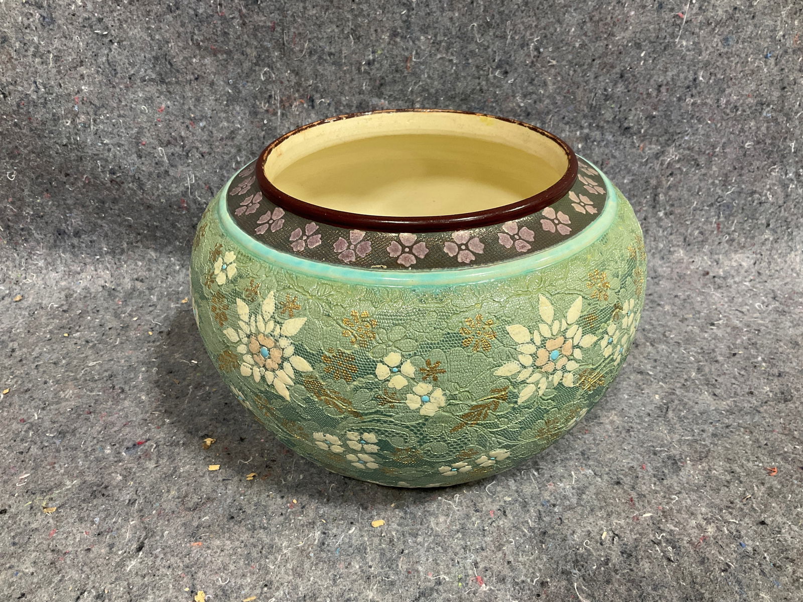 Doulton Slaters vase(7in tall): Doulton Slaters vase(7in tall)