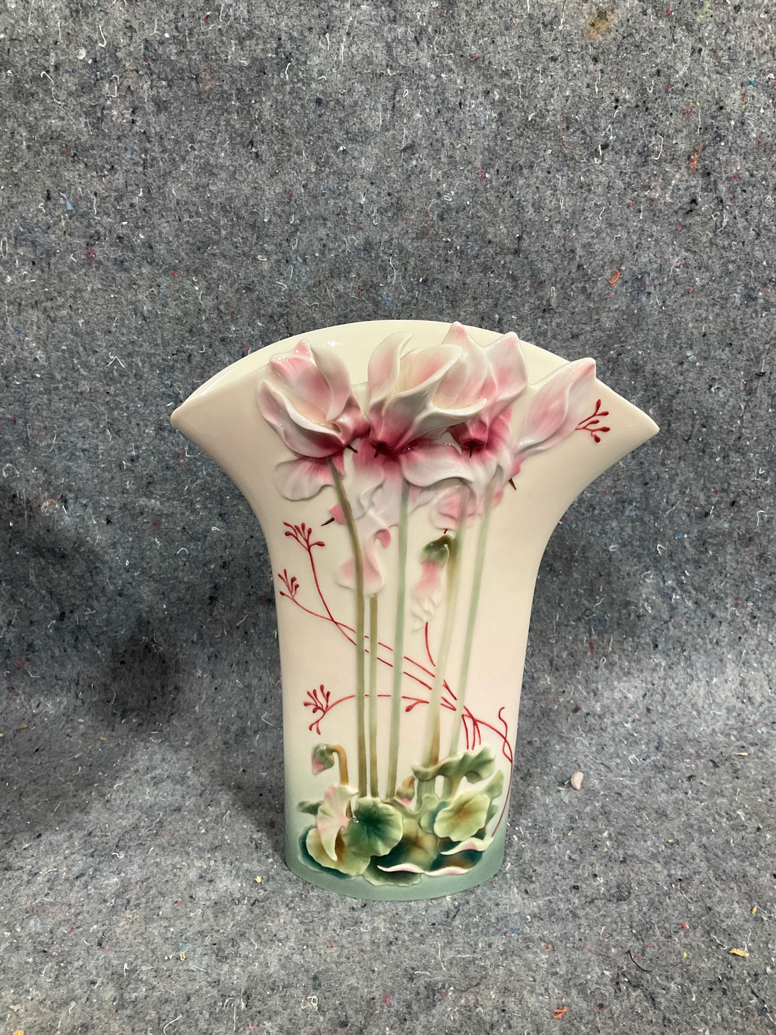 Franz collection vase(10.5in tall): Franz collection vase(10.5in tall)