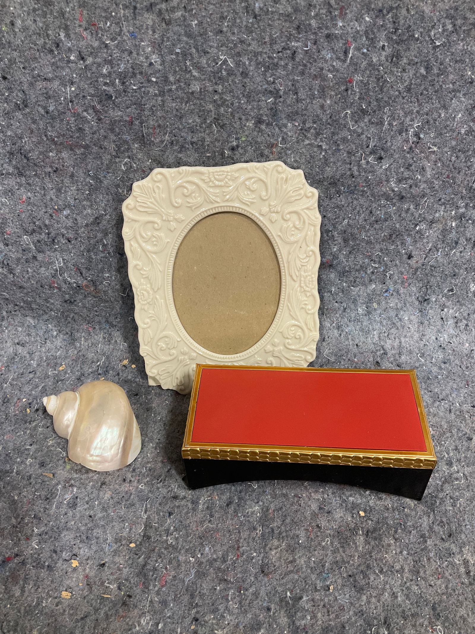Lenox picture frame(5.5inx7in), shell decor, and more: Lenox picture frame(5.5inx7in), shell decor, and more