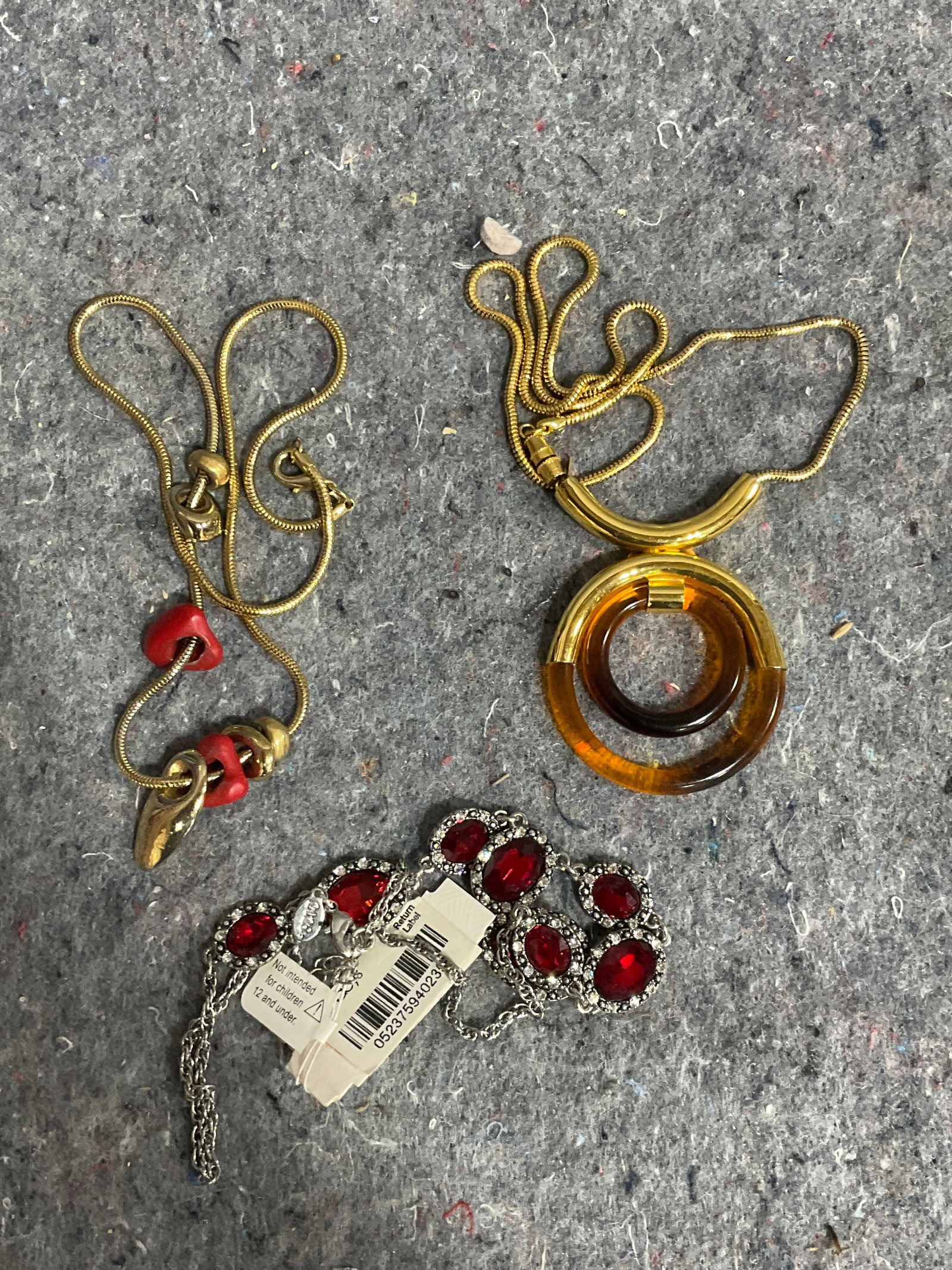 Costume necklaces (1 of 1)