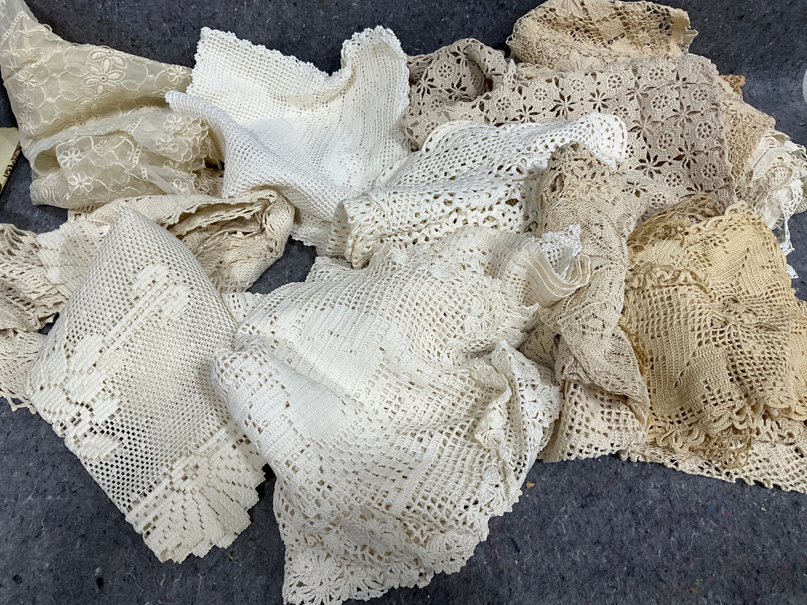 Vintage lace doilies and more (1 of 1)