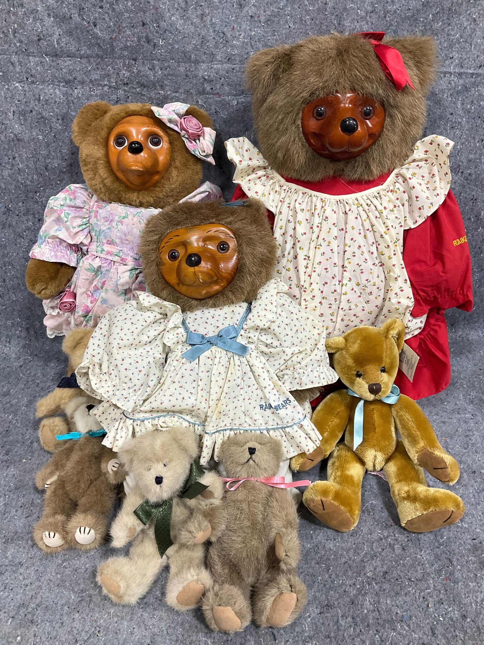 Raikes Bears and other dolls: Raikes Bears and other dolls