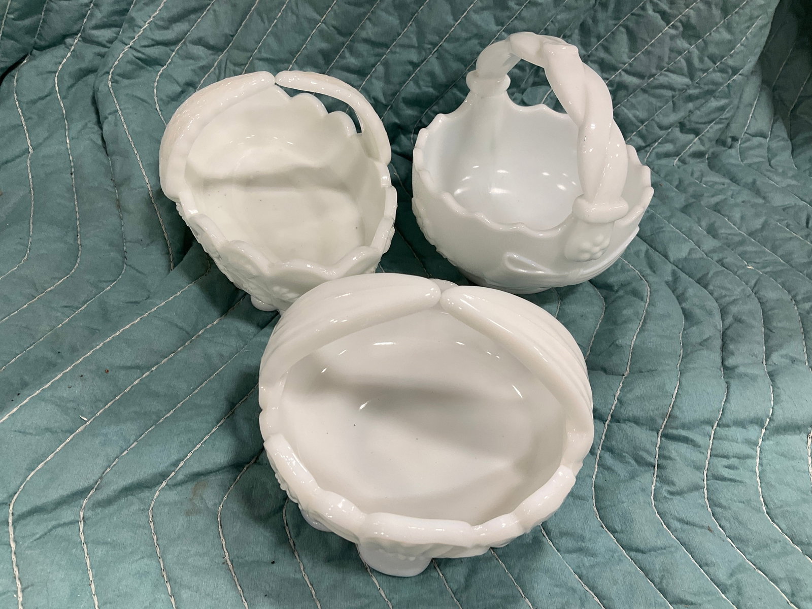 Vintage milk glass baskets(tallest 5.5in) (1 of 1)