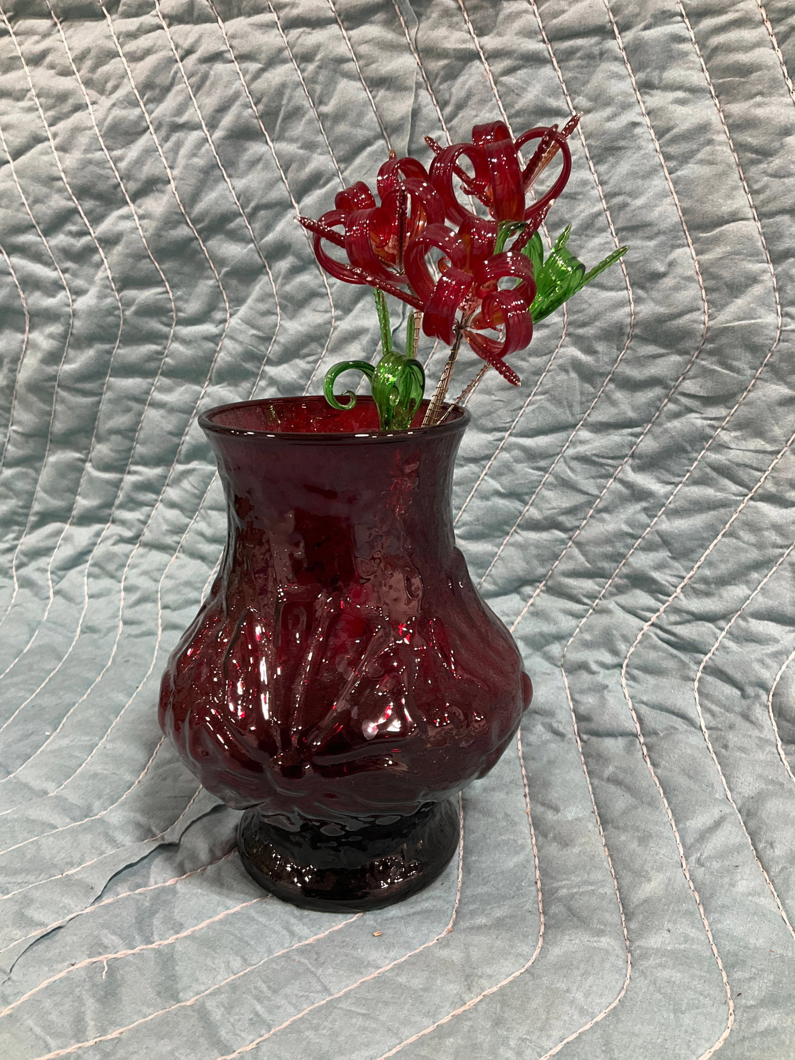 Anchor Hocking Ruby Red Glass Vase with Hand Blown Flower Decor (9in Tall) (1 of 1)