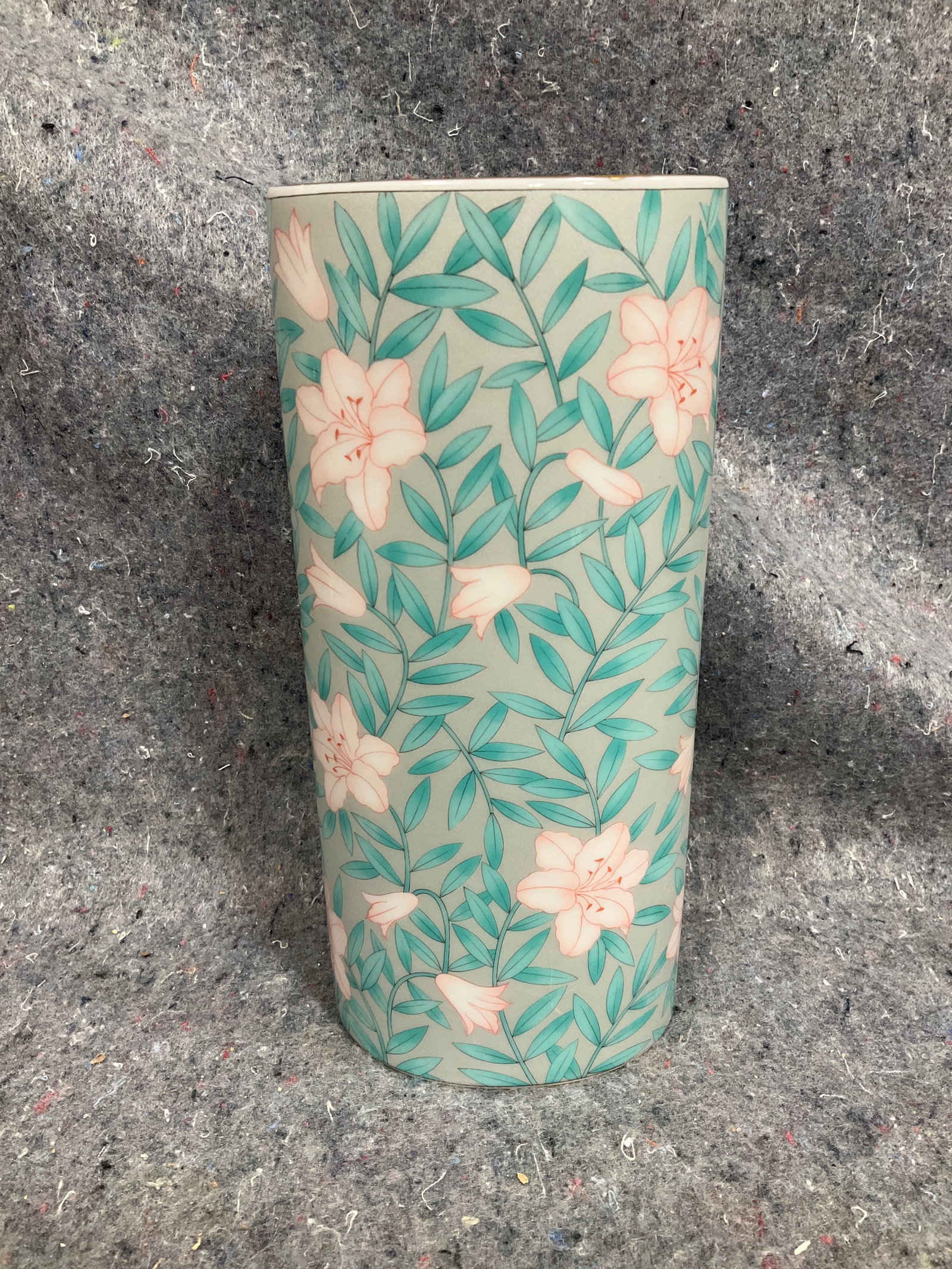 Vintage Otagiri Serenade Vase *small crack on bottom* (8.5in Tall) (1 of 1)