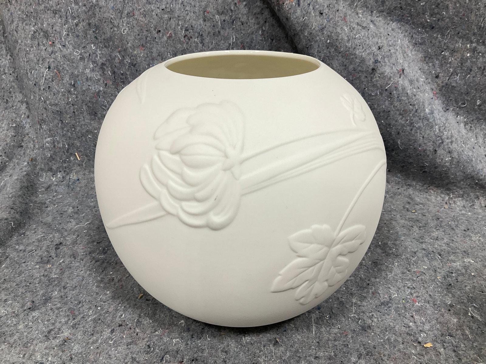 Gorham Decorative Ceramic Vase (8in Tall) (1 of 1)