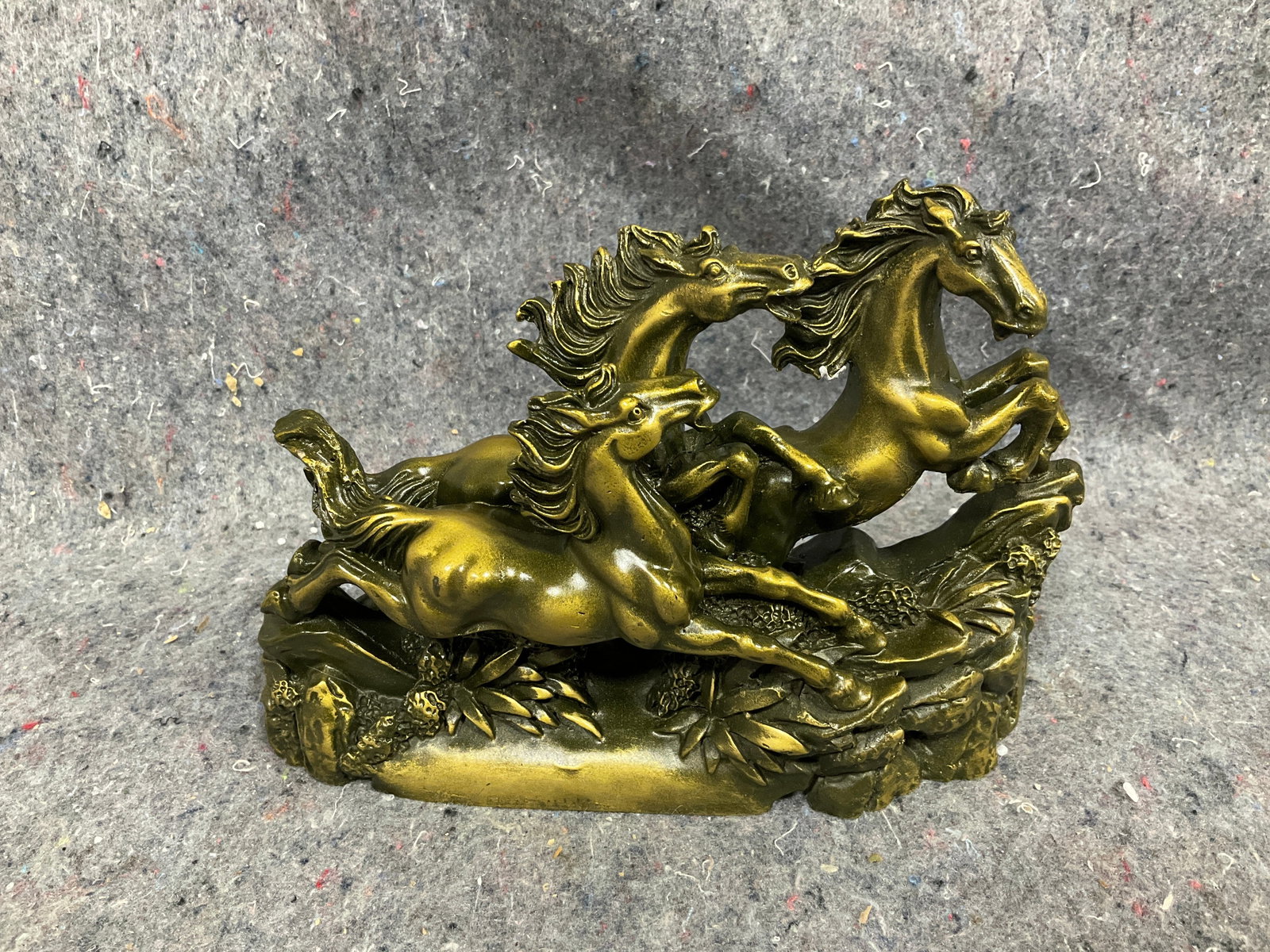Resin statue(5.5in tall) (1 of 1)
