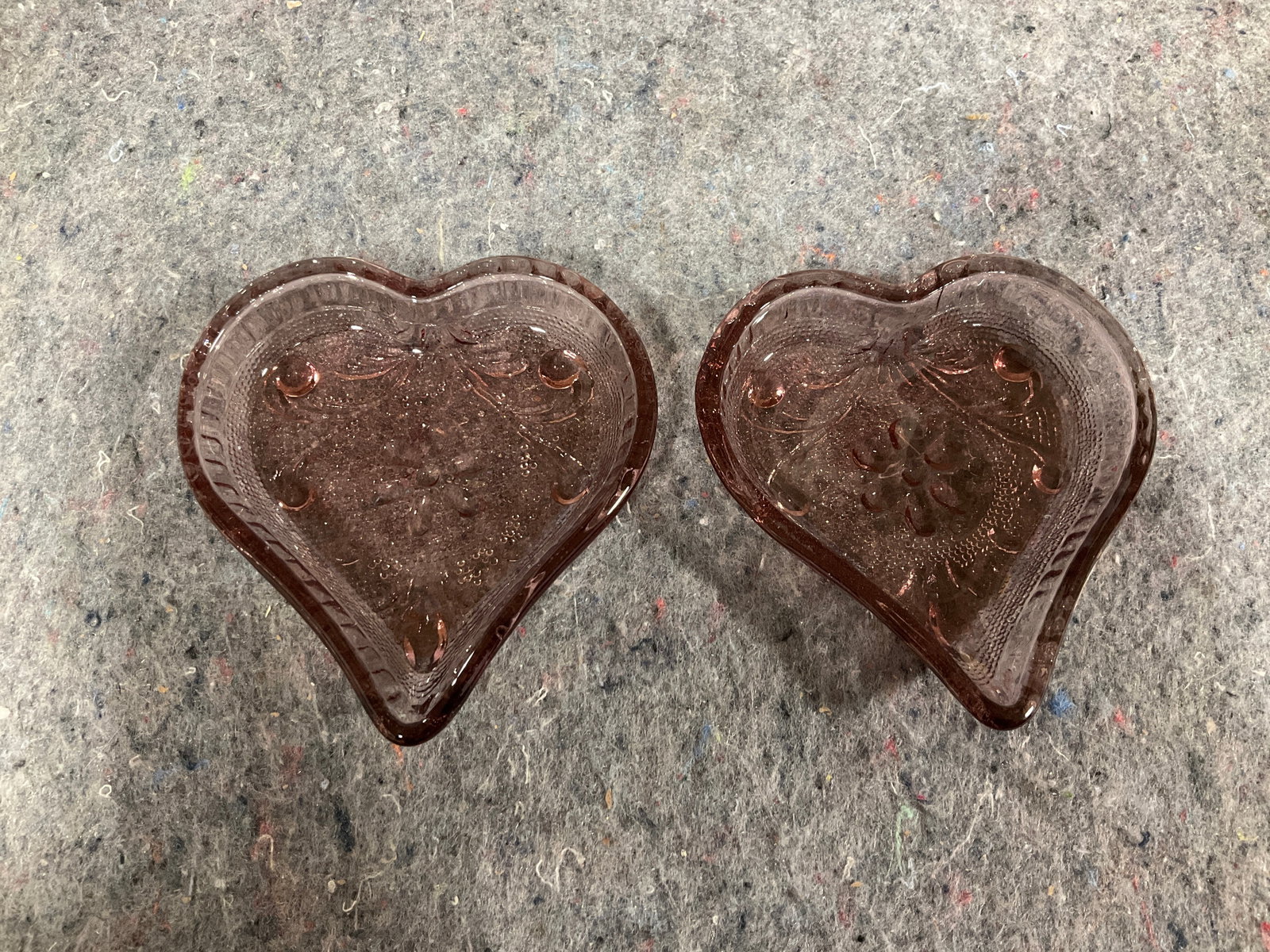 Heart shaped indiana glass amethyst purple glass trinket dishes(3.5inx3.5in) (1 of 1)