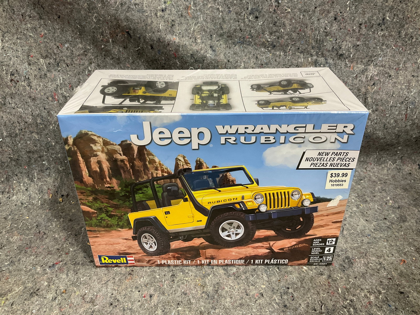 Jeep Wrangler Rubicon Revell kit*sealed* (1 of 1)